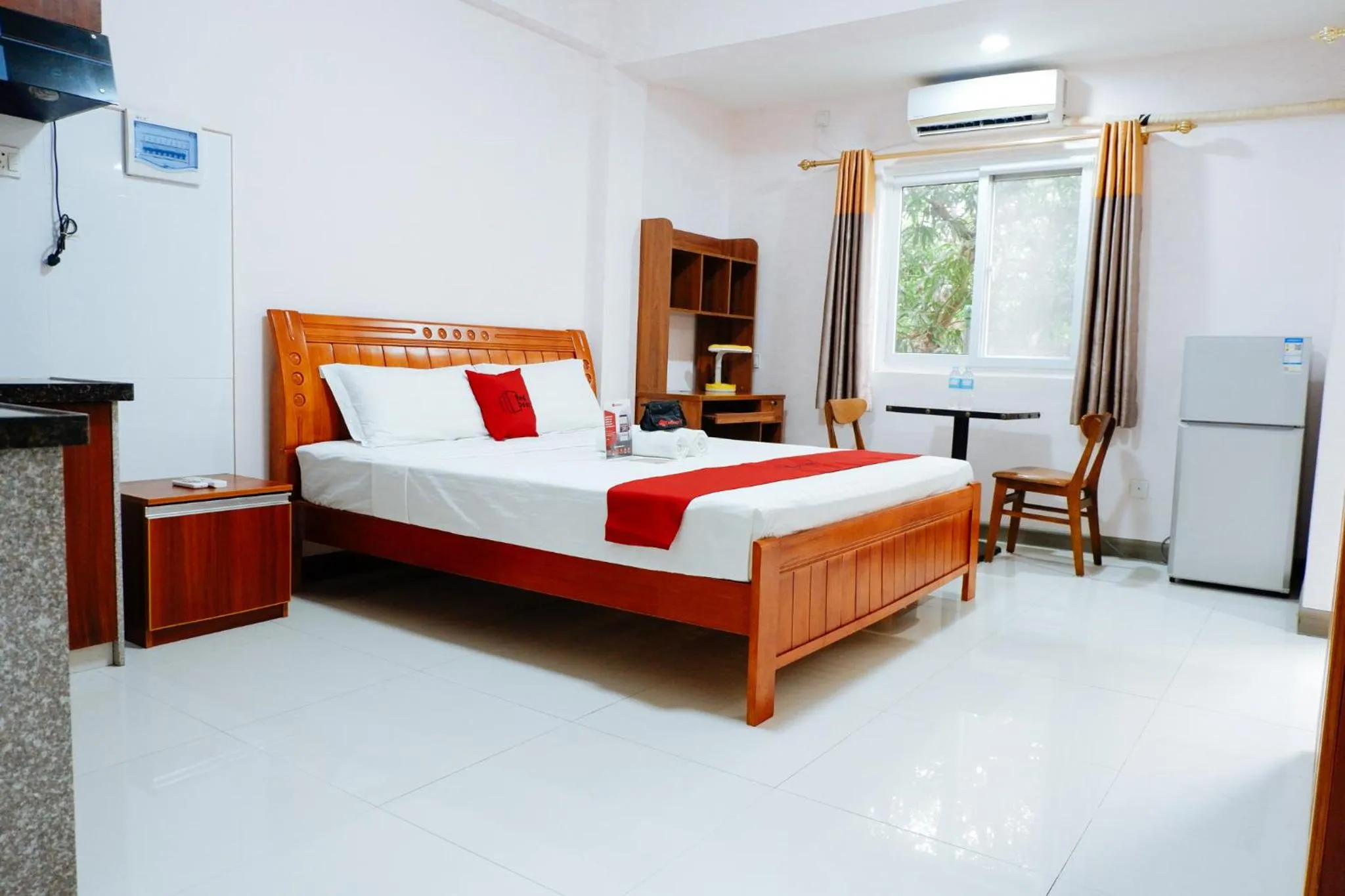 Bed in RedDoorz Plus near Camella La Brisa Lapulapu