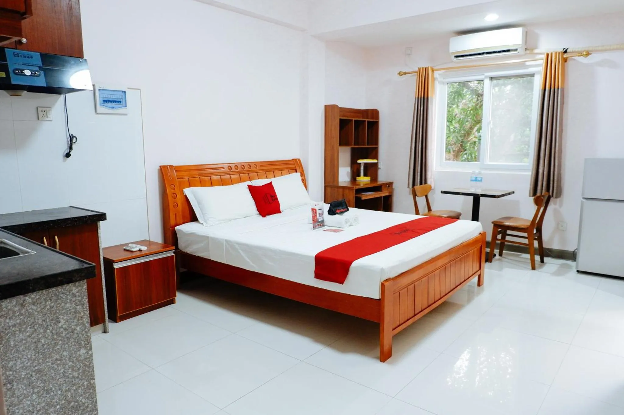Bed in RedDoorz Plus near Camella La Brisa Lapulapu