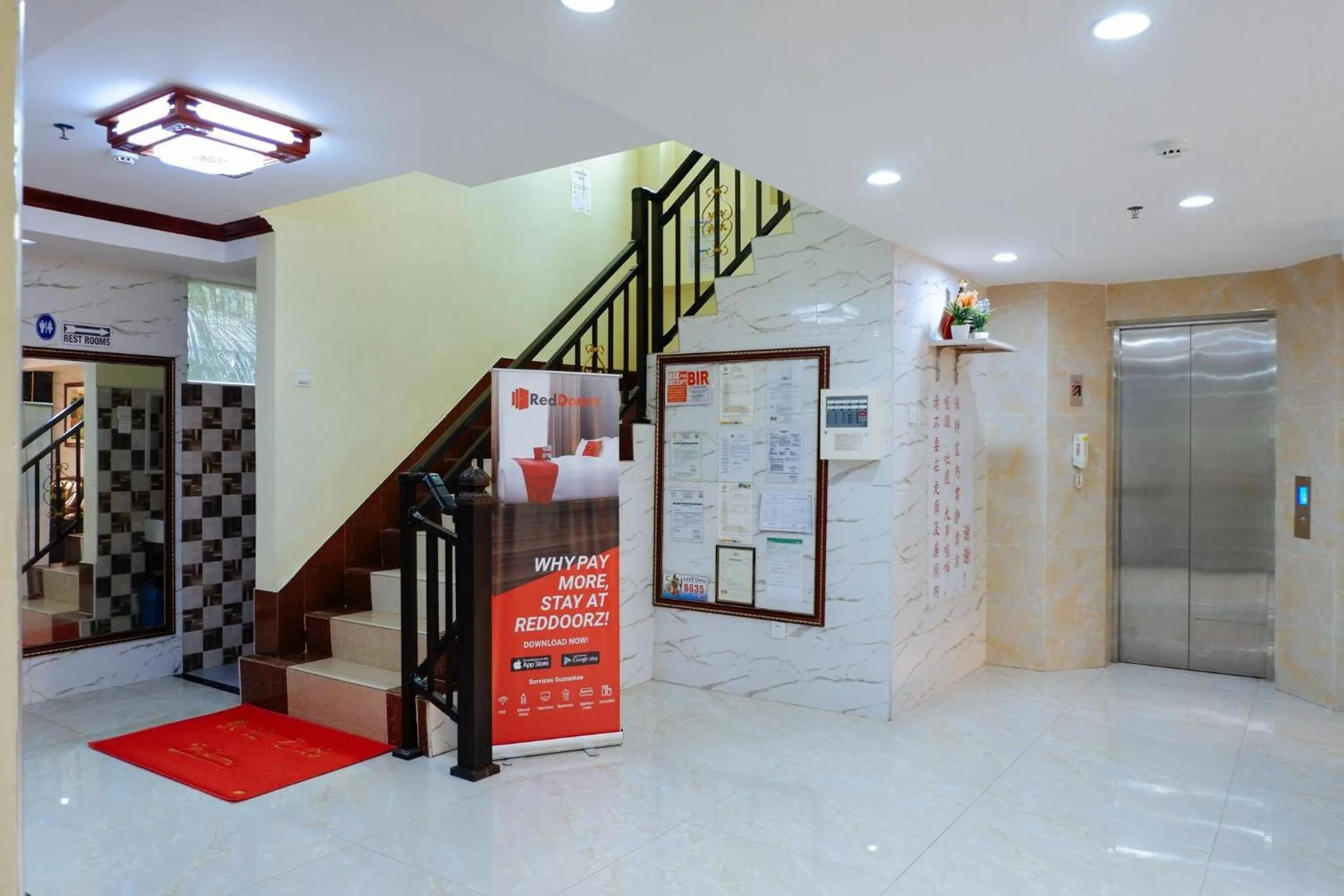 Lobby or reception in RedDoorz Plus near Camella La Brisa Lapulapu