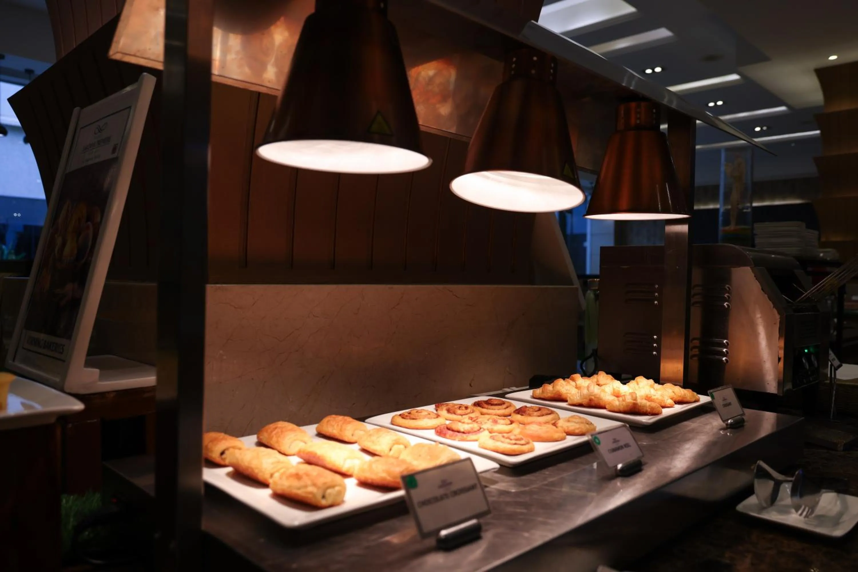 Breakfast in Balaji Sarovar Premiere