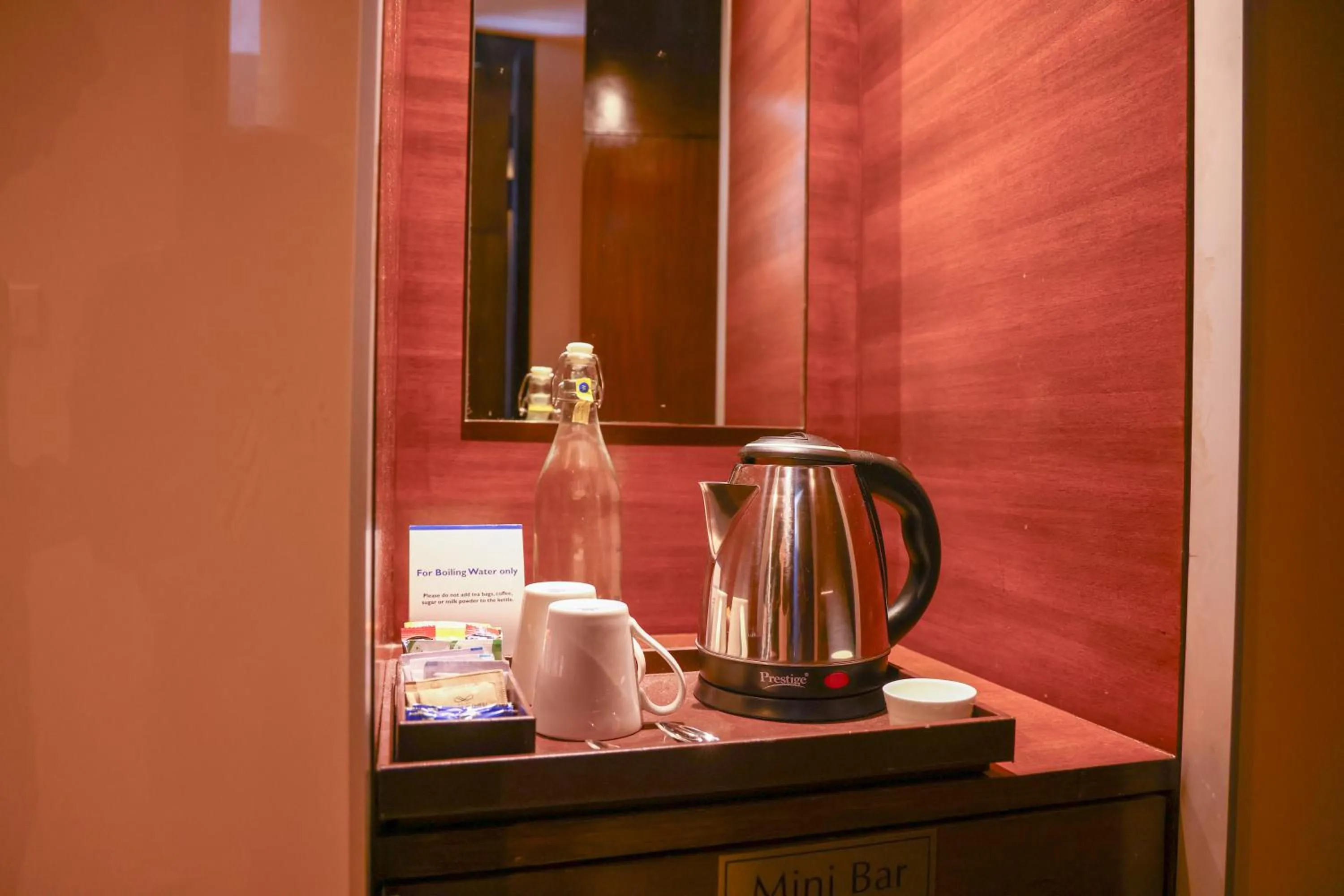 Coffee/tea facilities in Balaji Sarovar Premiere