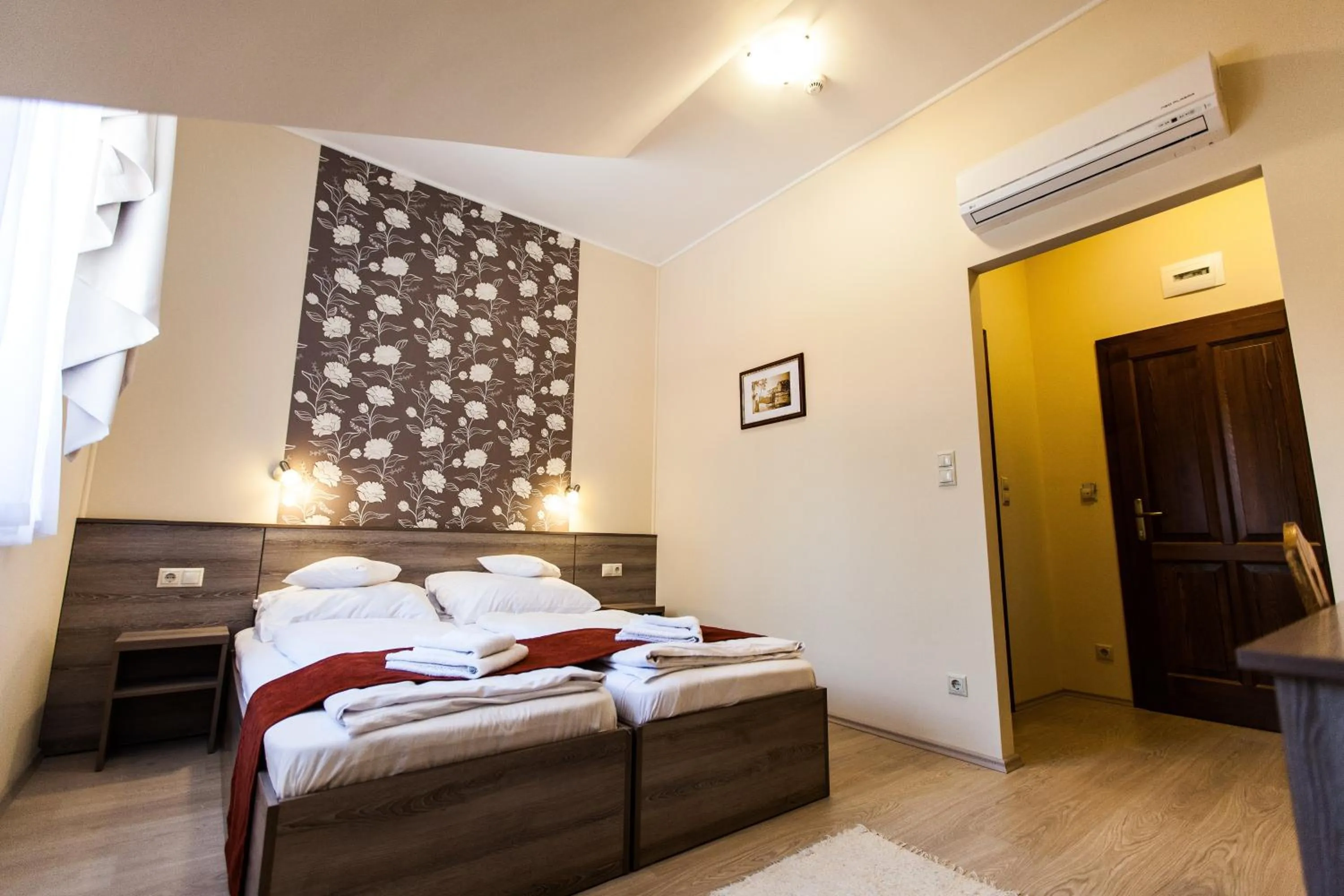 Bedroom, Bed in Piroska Csárda és Panzió