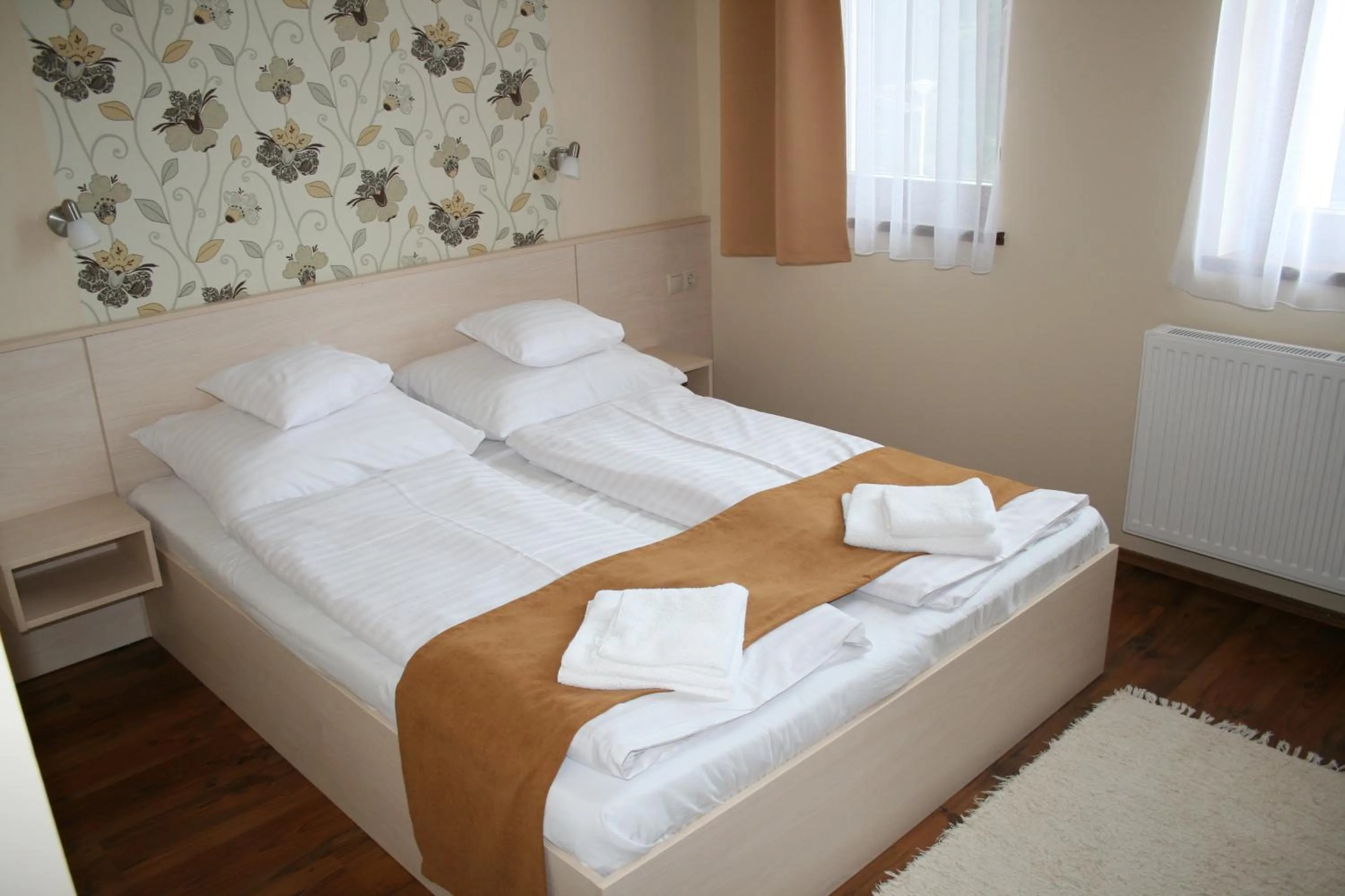 Bedroom, Bed in Piroska Csárda és Panzió