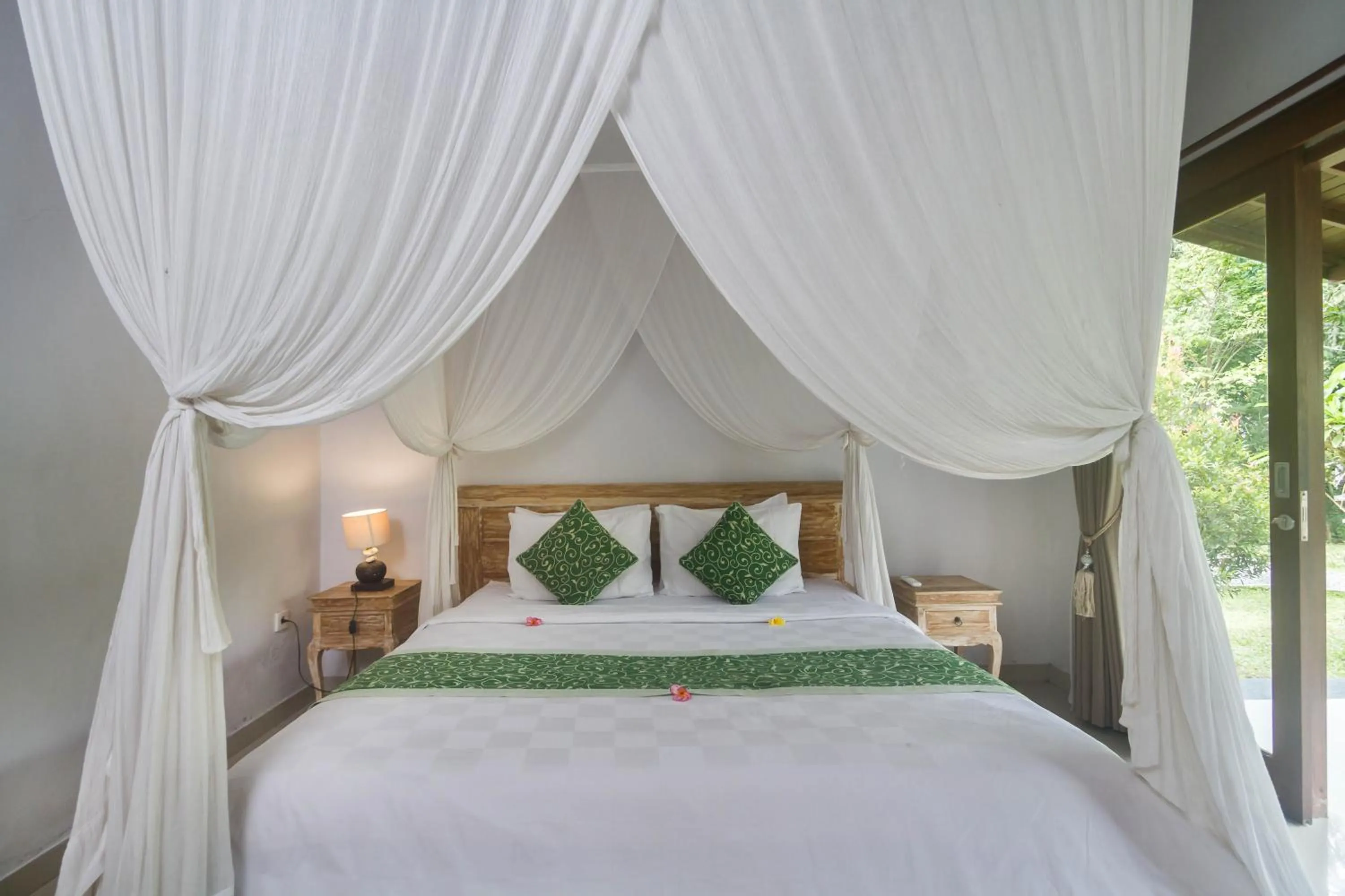 Bed in Parthi Puri Ubud