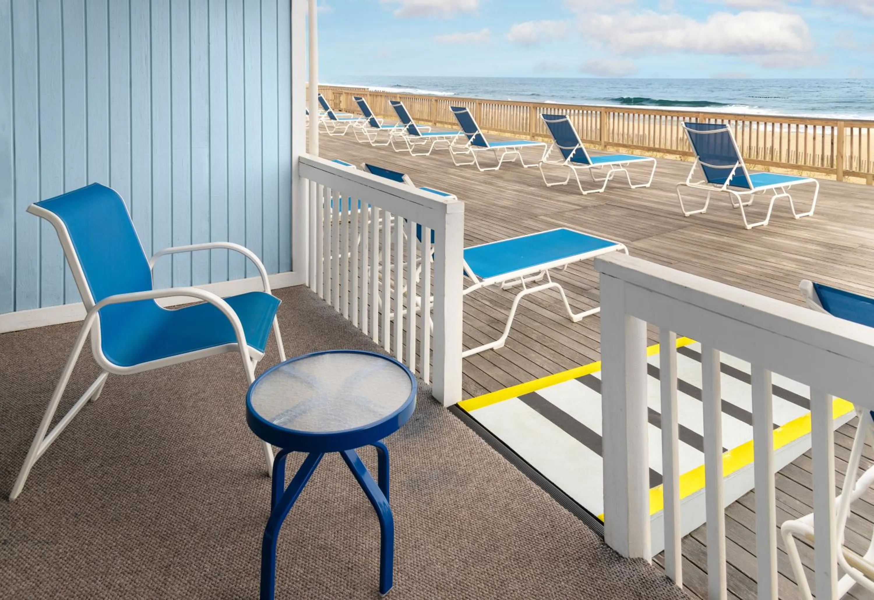 Balcony/Terrace in Montauk Blue Hotel