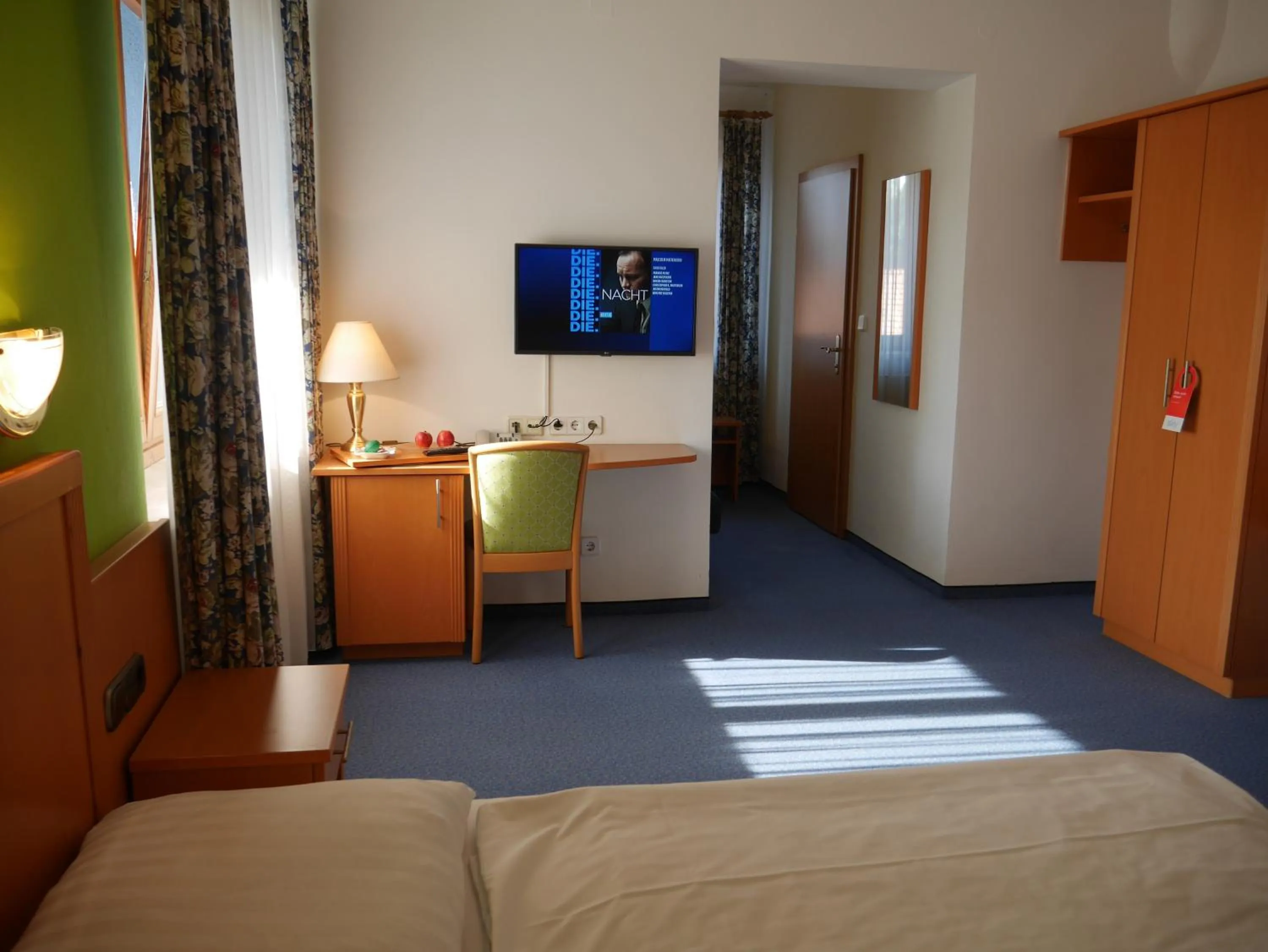 Photo of the whole room, Bed in Hotel Garni Höchschmied