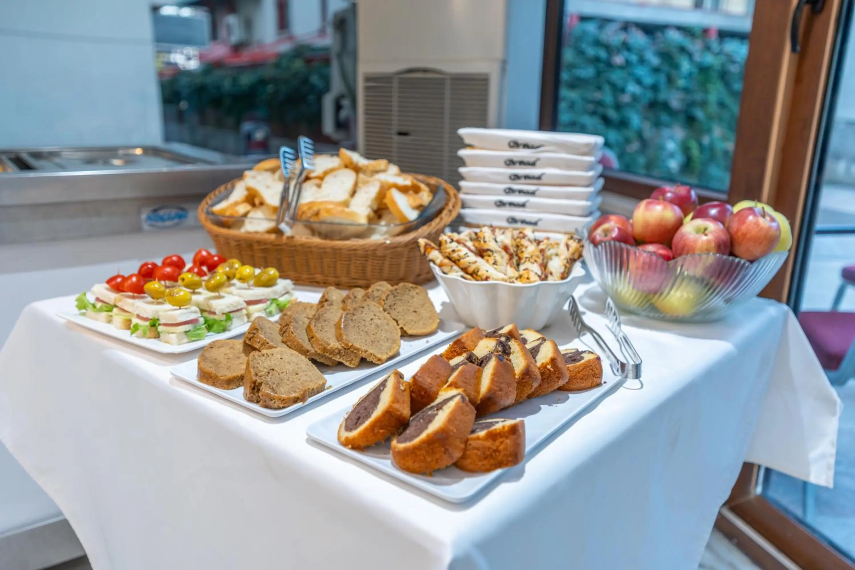 Food and drinks in Safari Otel