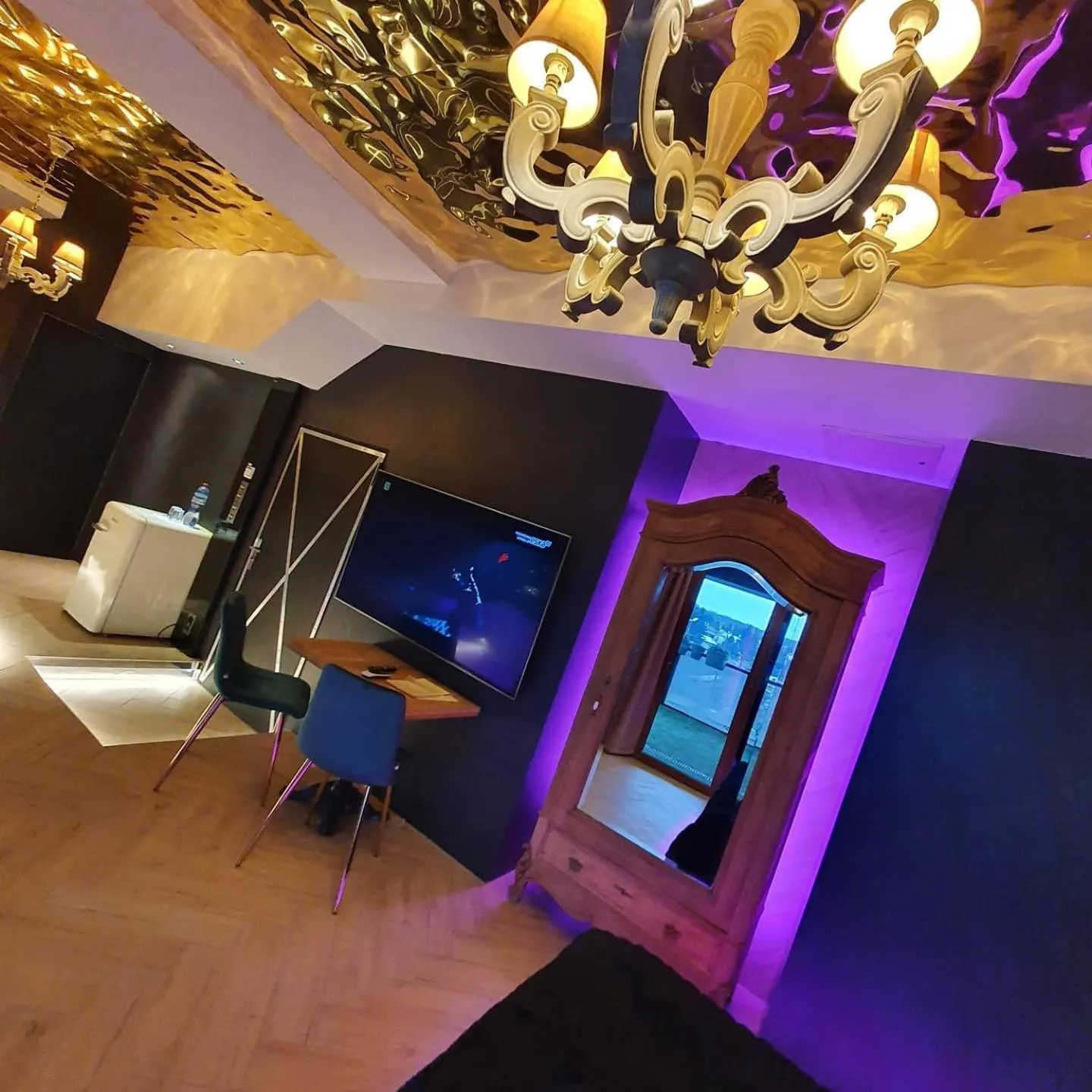 Hotel Ramka & Restaurant & Wine Bar