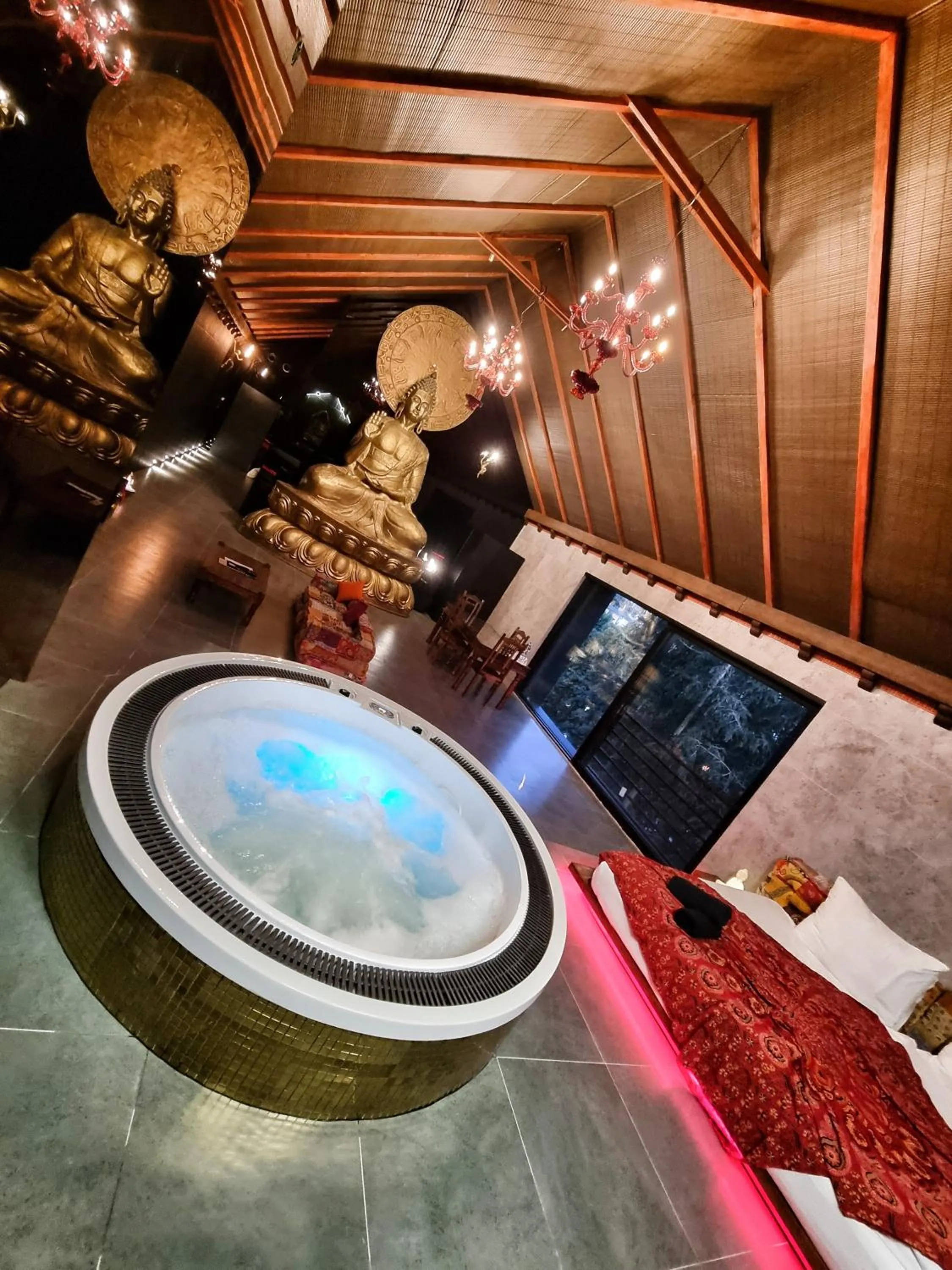 Hotel Ramka & Restaurant & Wine Bar