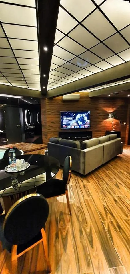 Hotel Ramka & Restaurant & Wine Bar