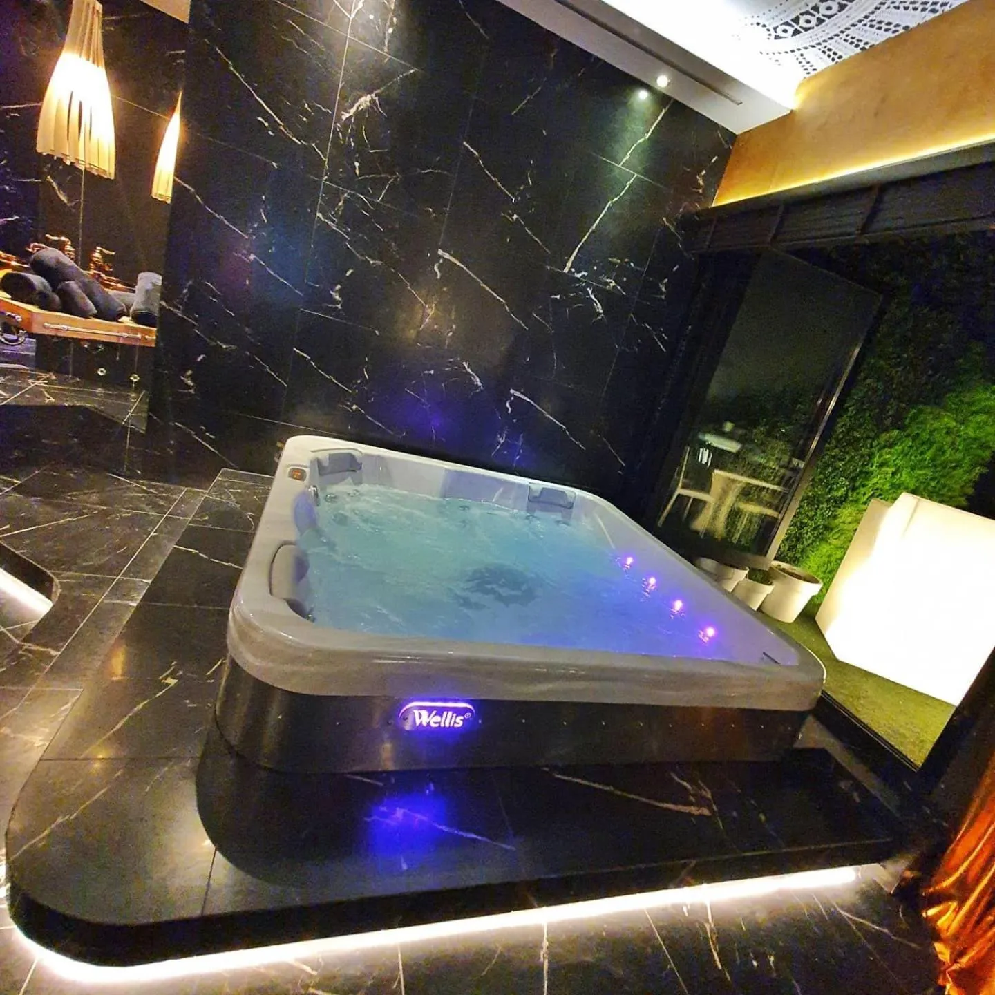 Hotel Ramka & Restaurant & Wine Bar