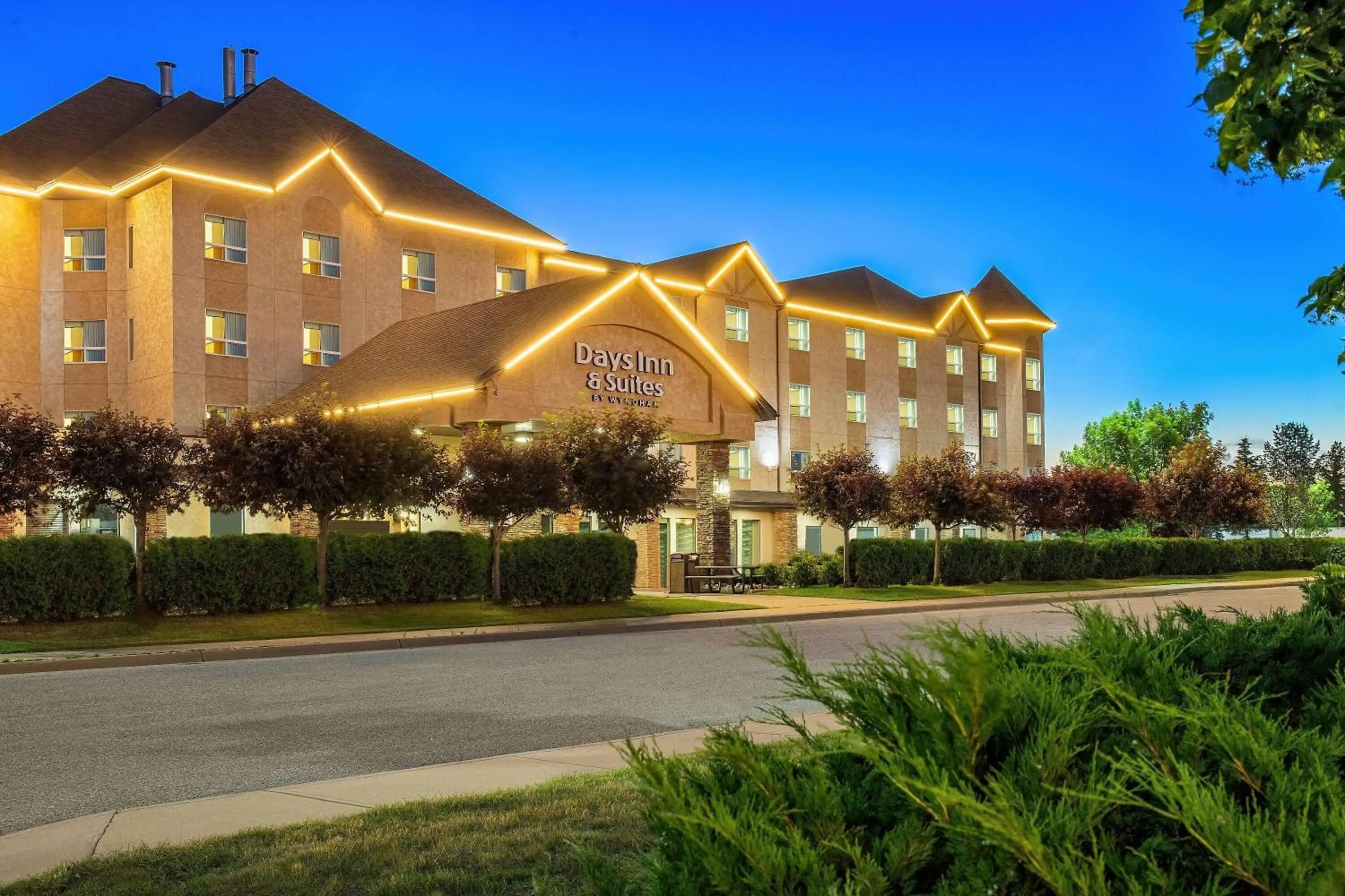 Property building in Days Inn & Suites by Wyndham West Edmonton