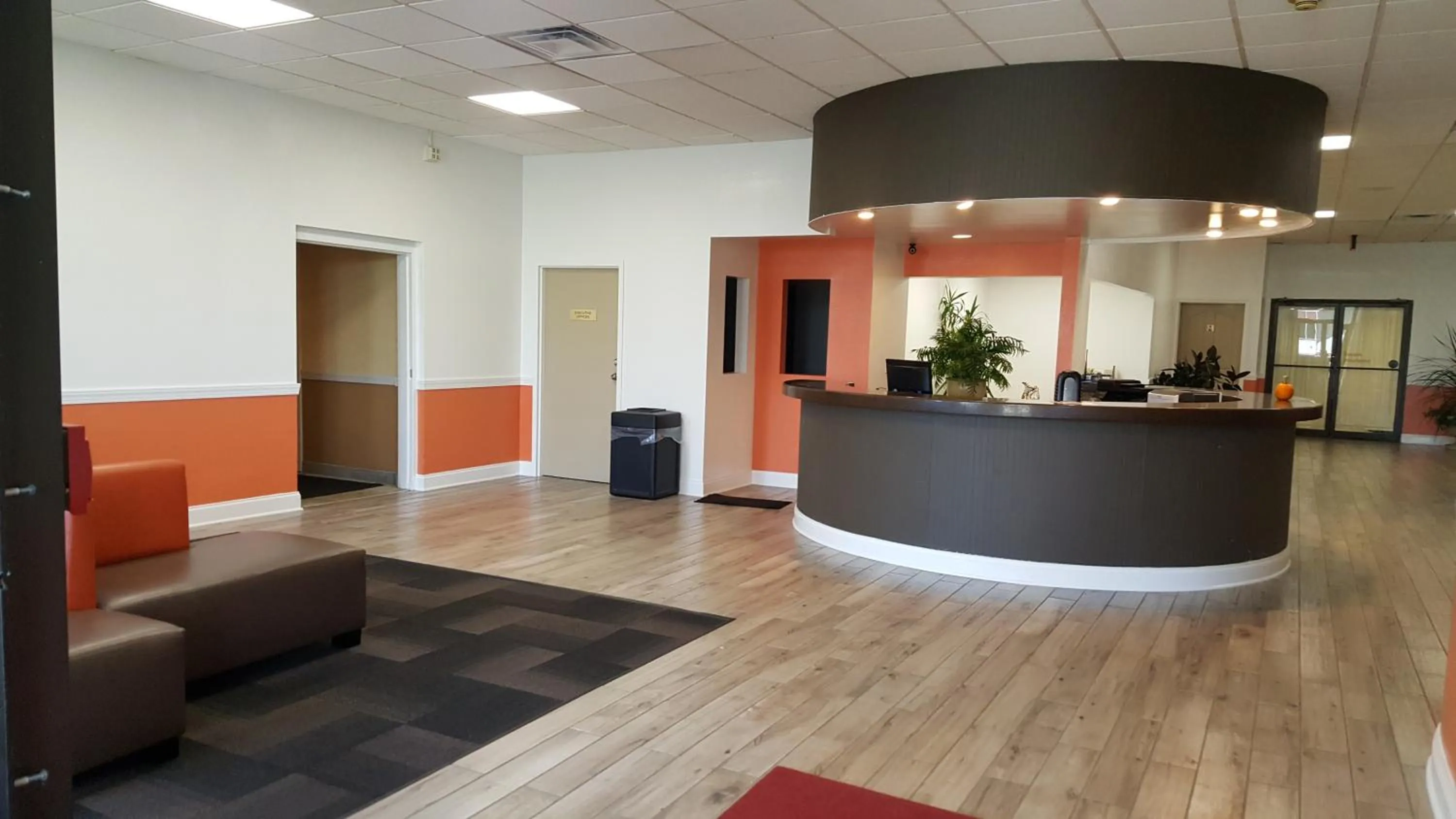 Lobby/Reception in Motel 6-Oriskany, NY