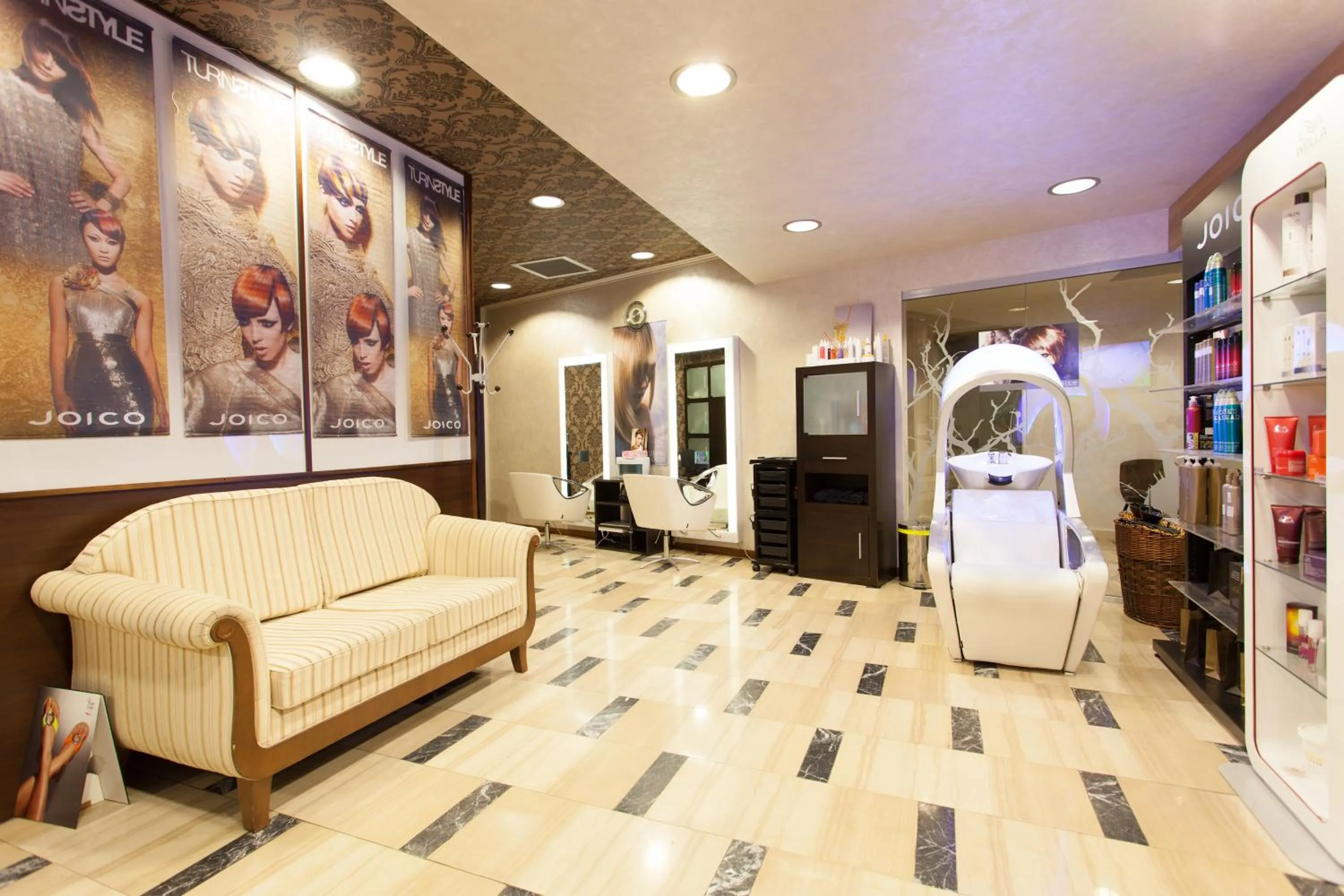 Spa and wellness centre/facilities in Metropolis Hotel