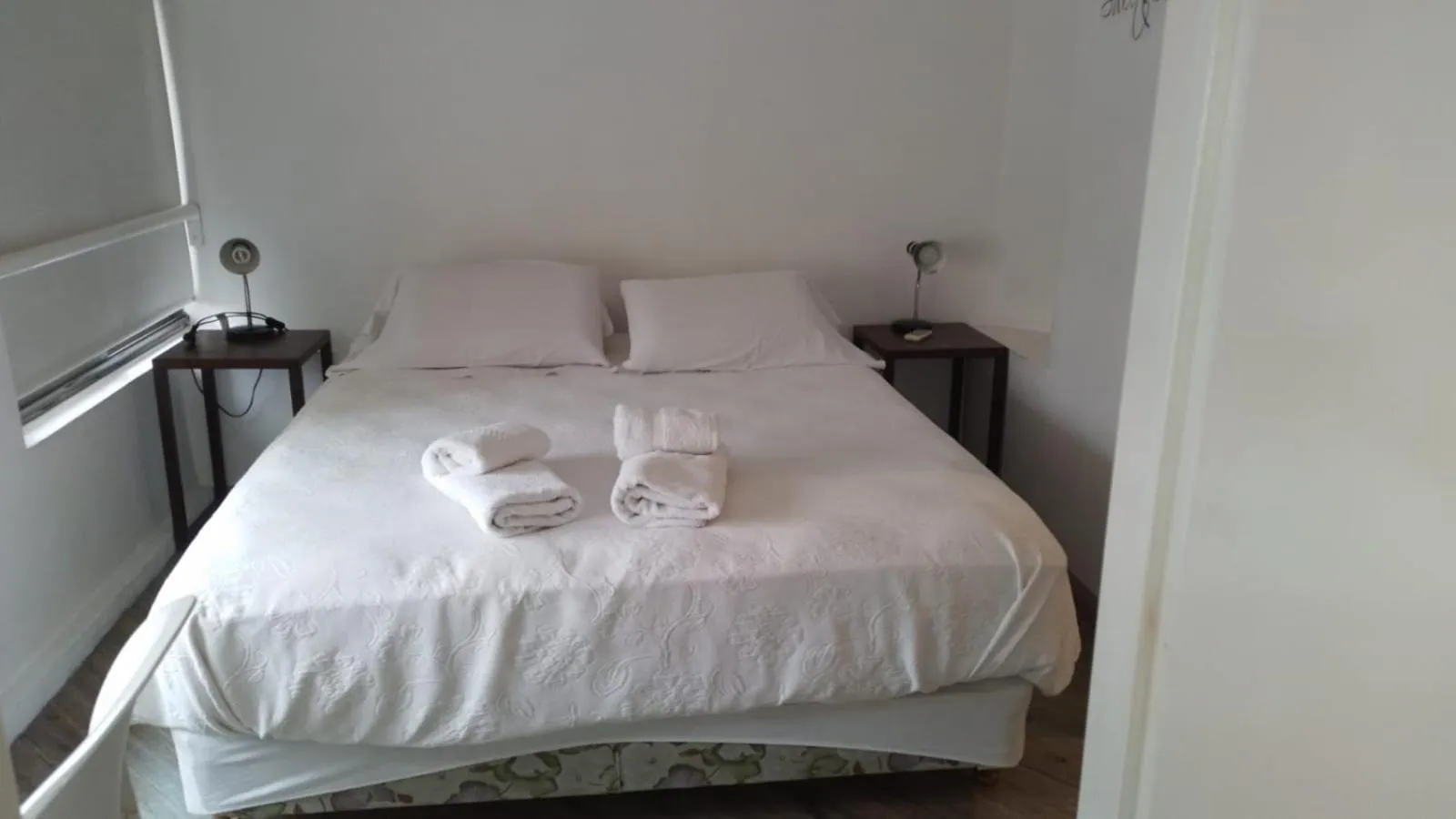 Bed in BA Stop Hotel House