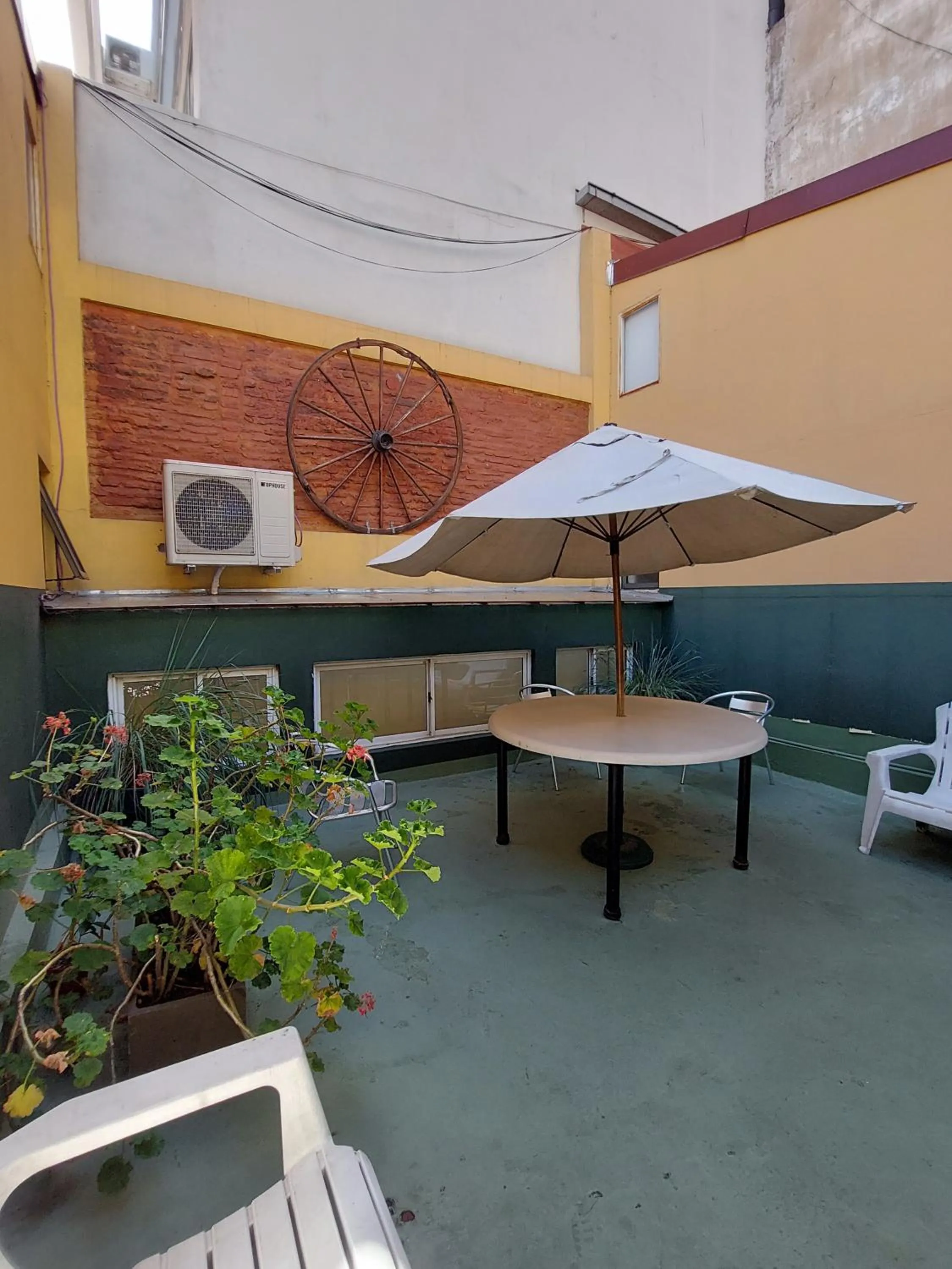 Balcony/Terrace in BA Stop Hotel House