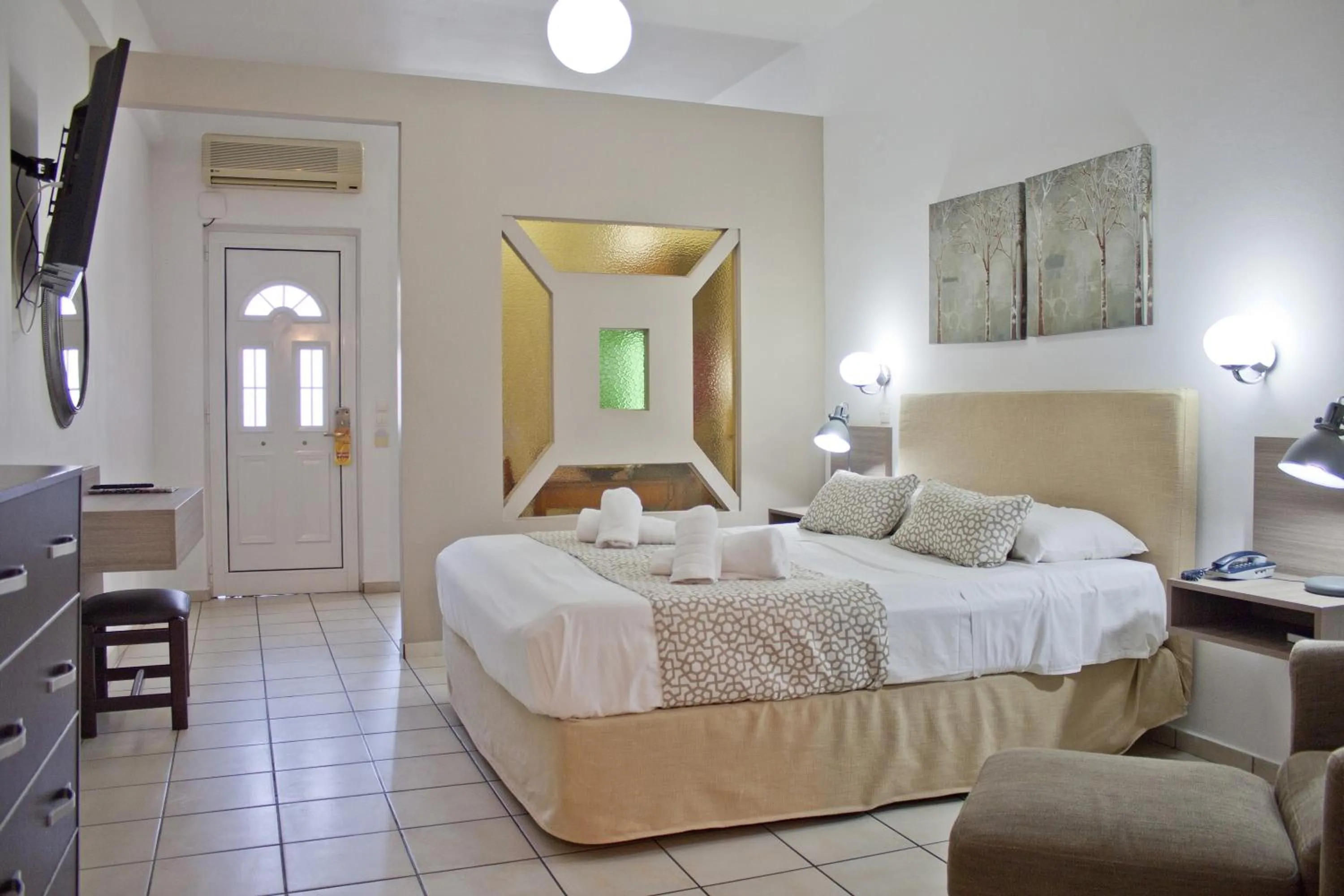 Bedroom, Bed in Hotel Christina