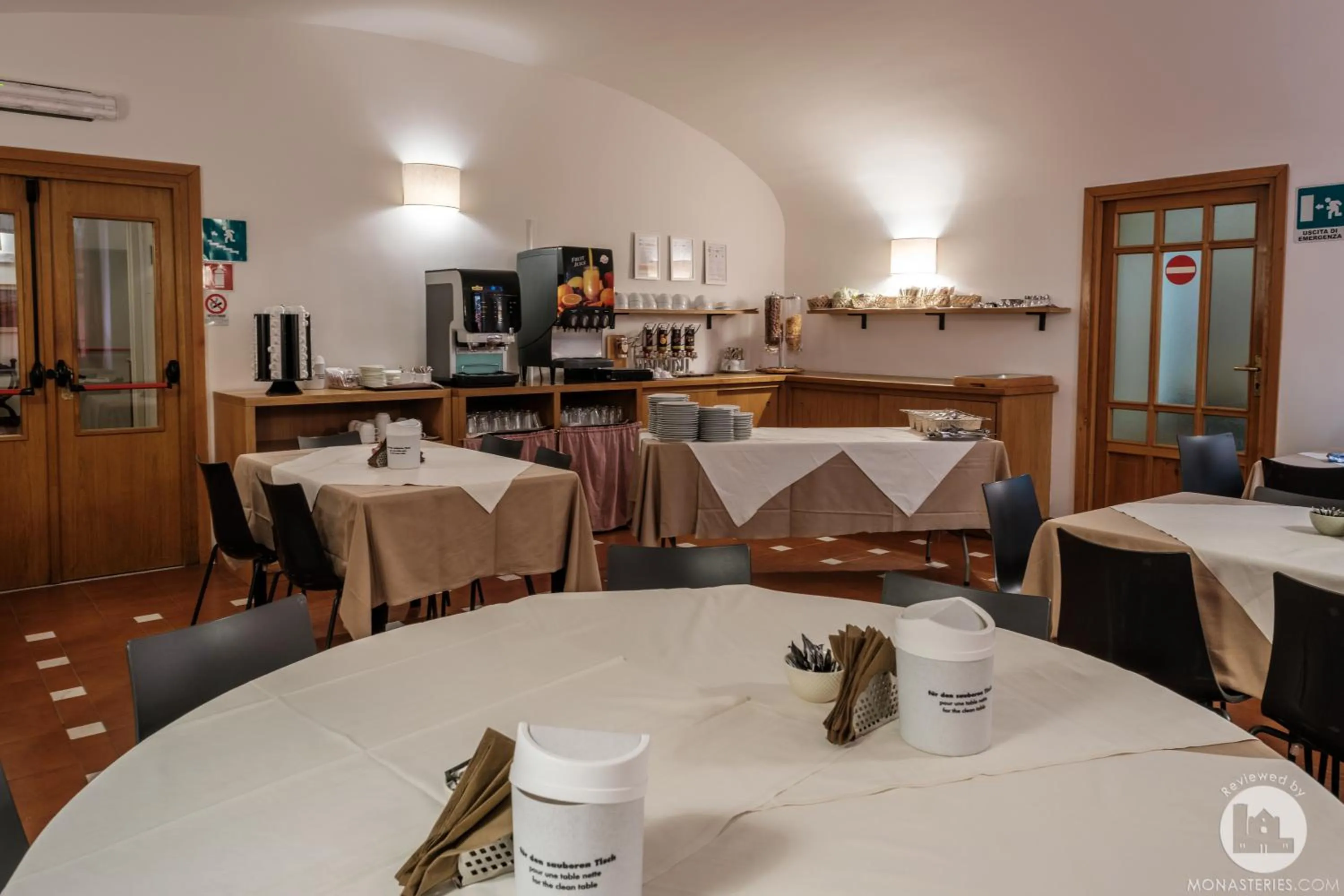 Restaurant/places to eat in Hotel Casa Valdese Roma