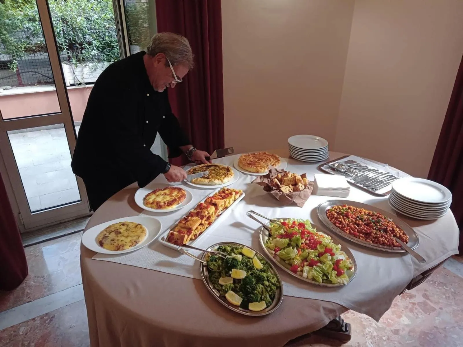 group of guests in Hotel Casa Valdese Roma