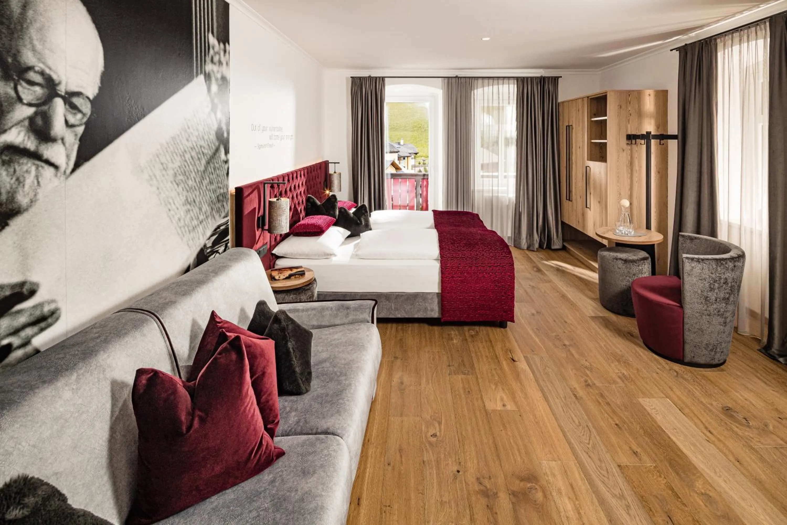 Photo of the whole room, Bed in Grand Hotel Wolkenstein