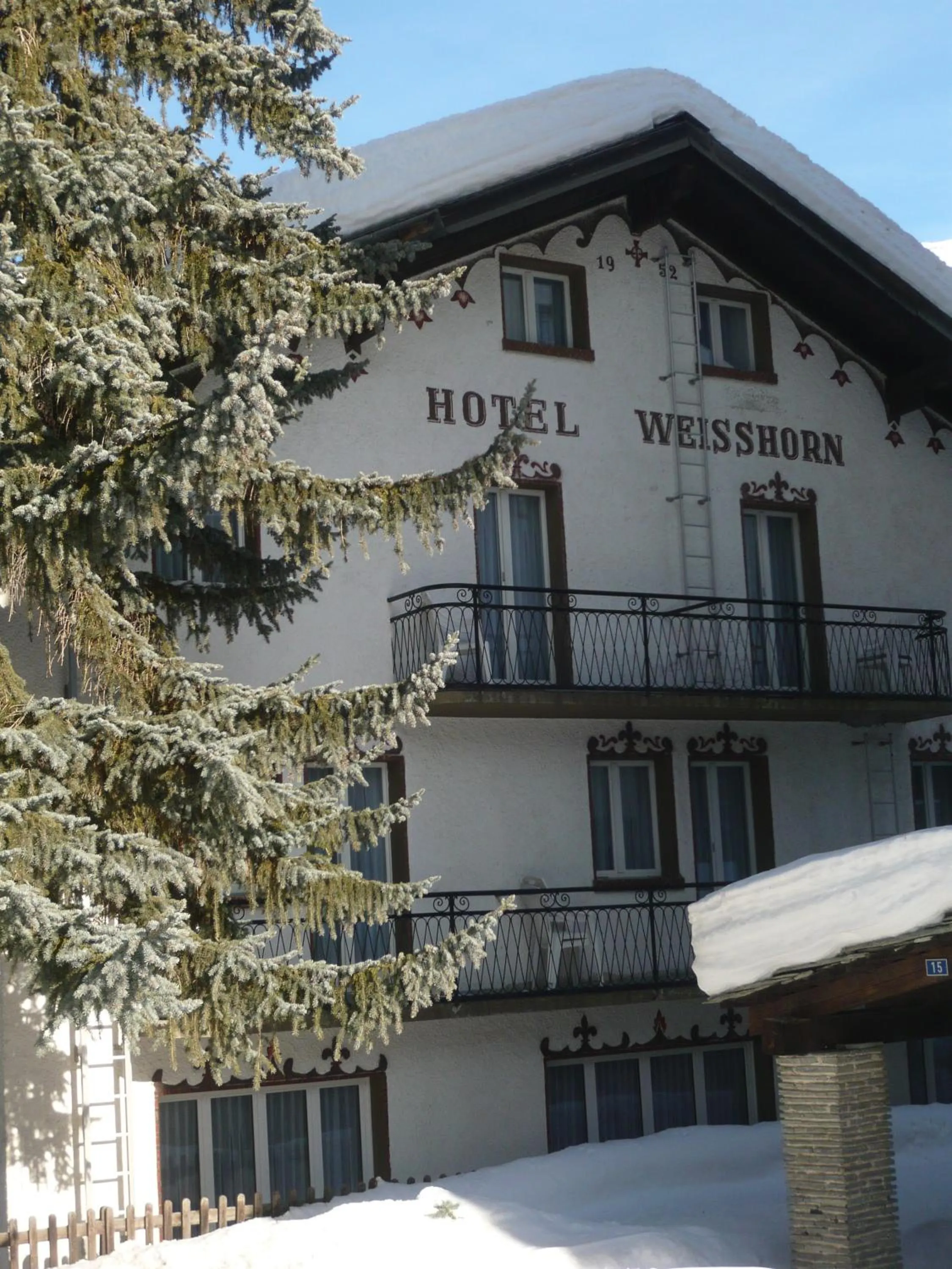 Facade/entrance in Hotel Weisshorn