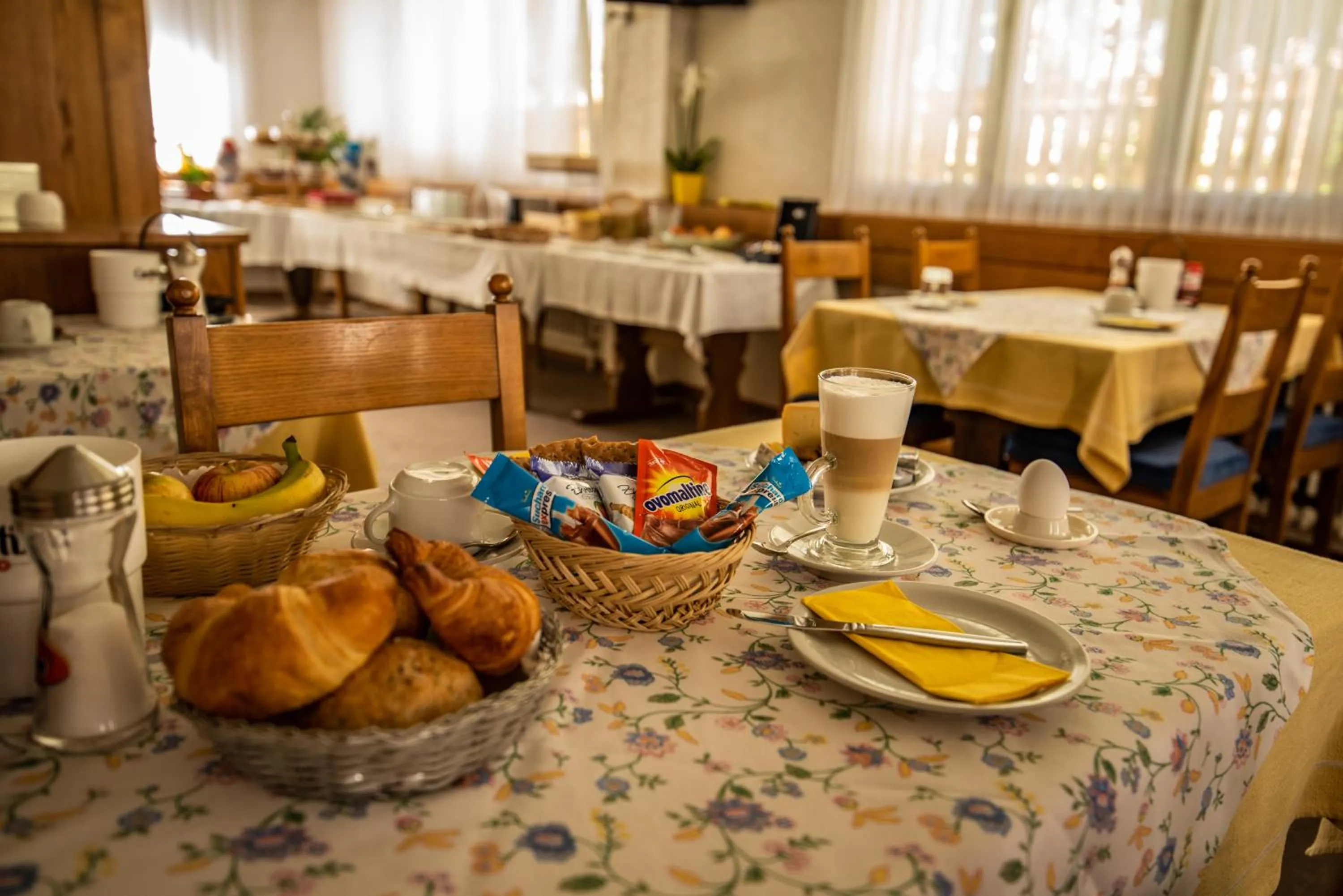 Restaurant/places to eat in Hotel Weisshorn