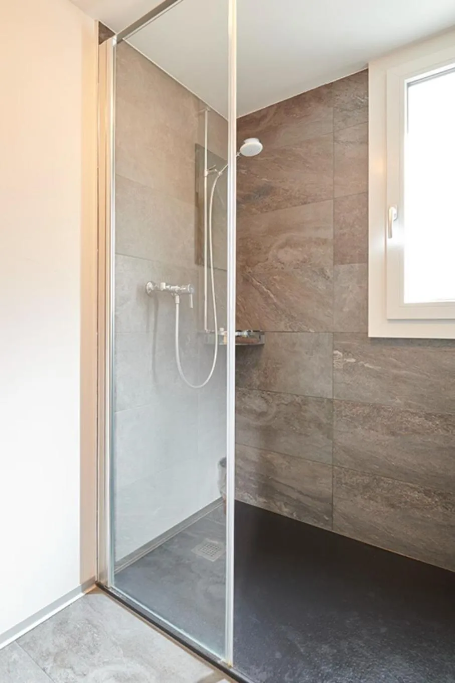 Bathroom in Hotel Weisshorn