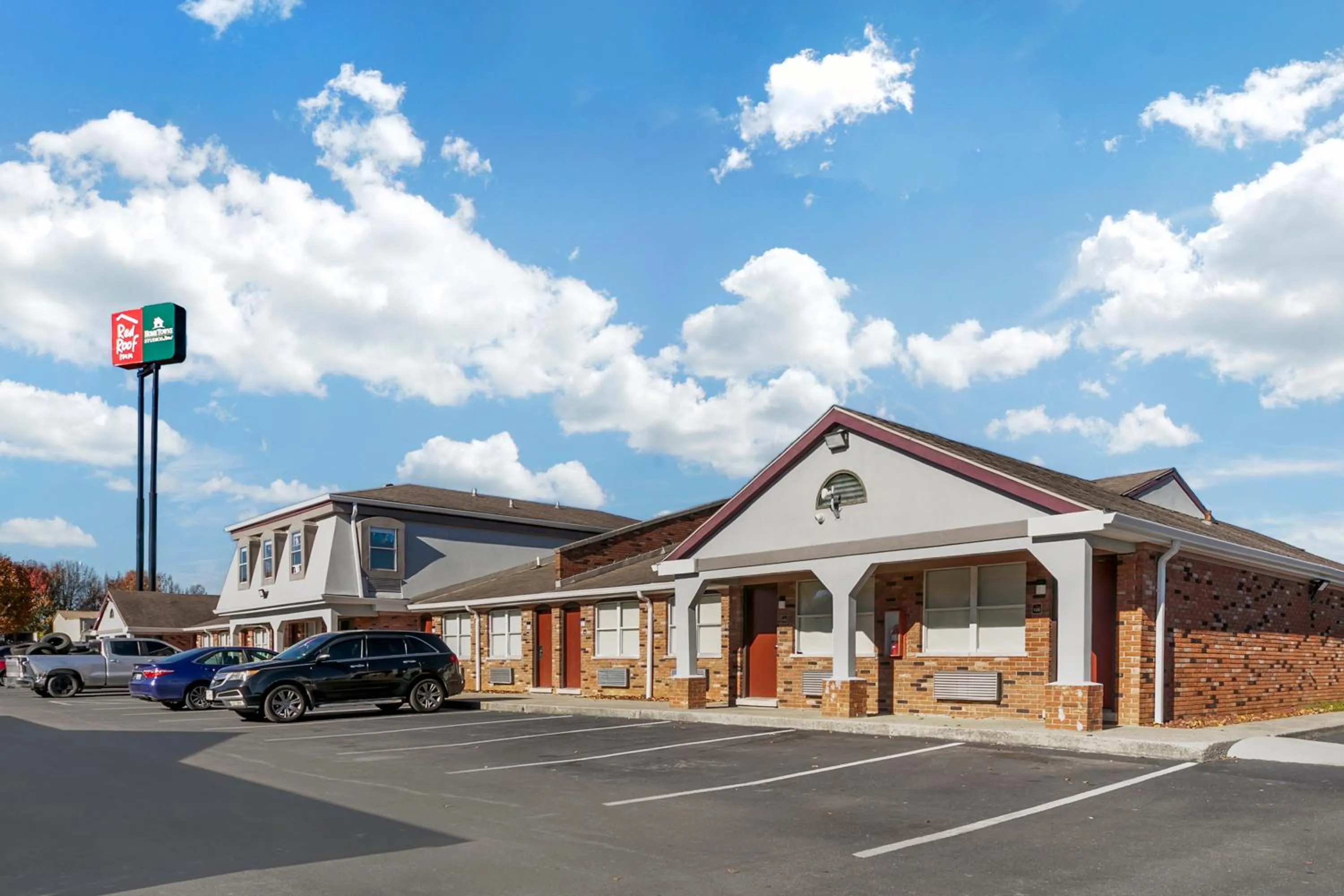 Property building in Red Roof Inn Georgetown, KY