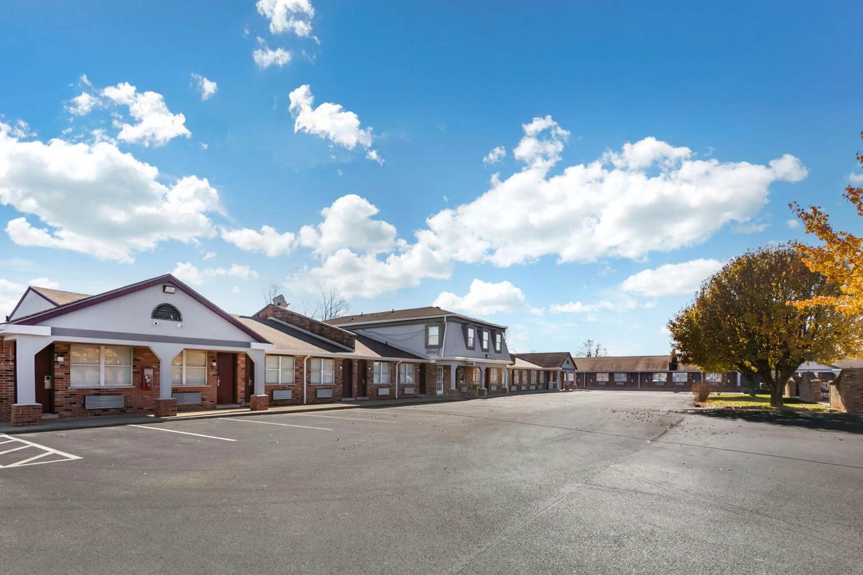 Property building in Red Roof Inn Georgetown, KY