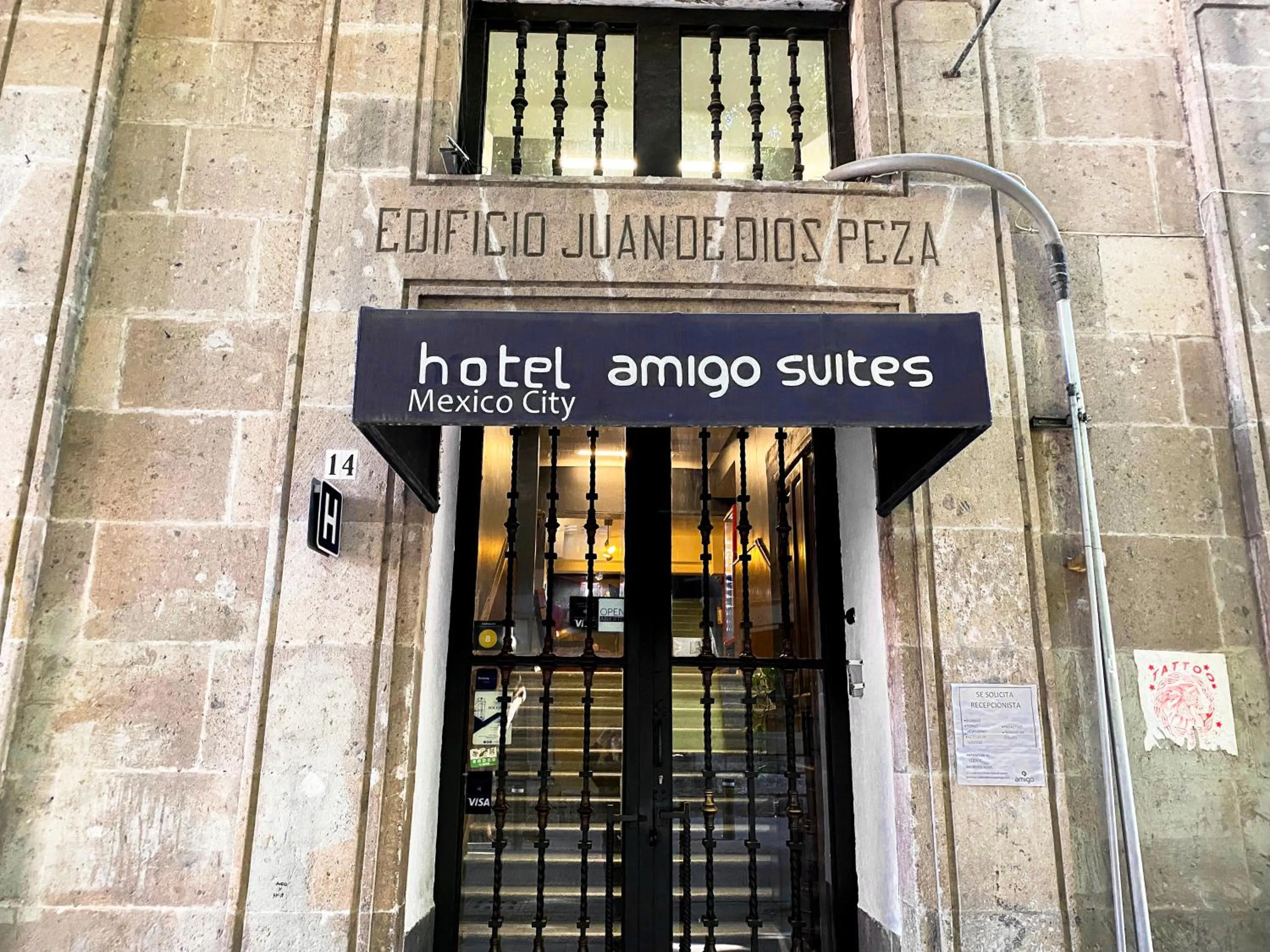 Hotel Amigo Suites