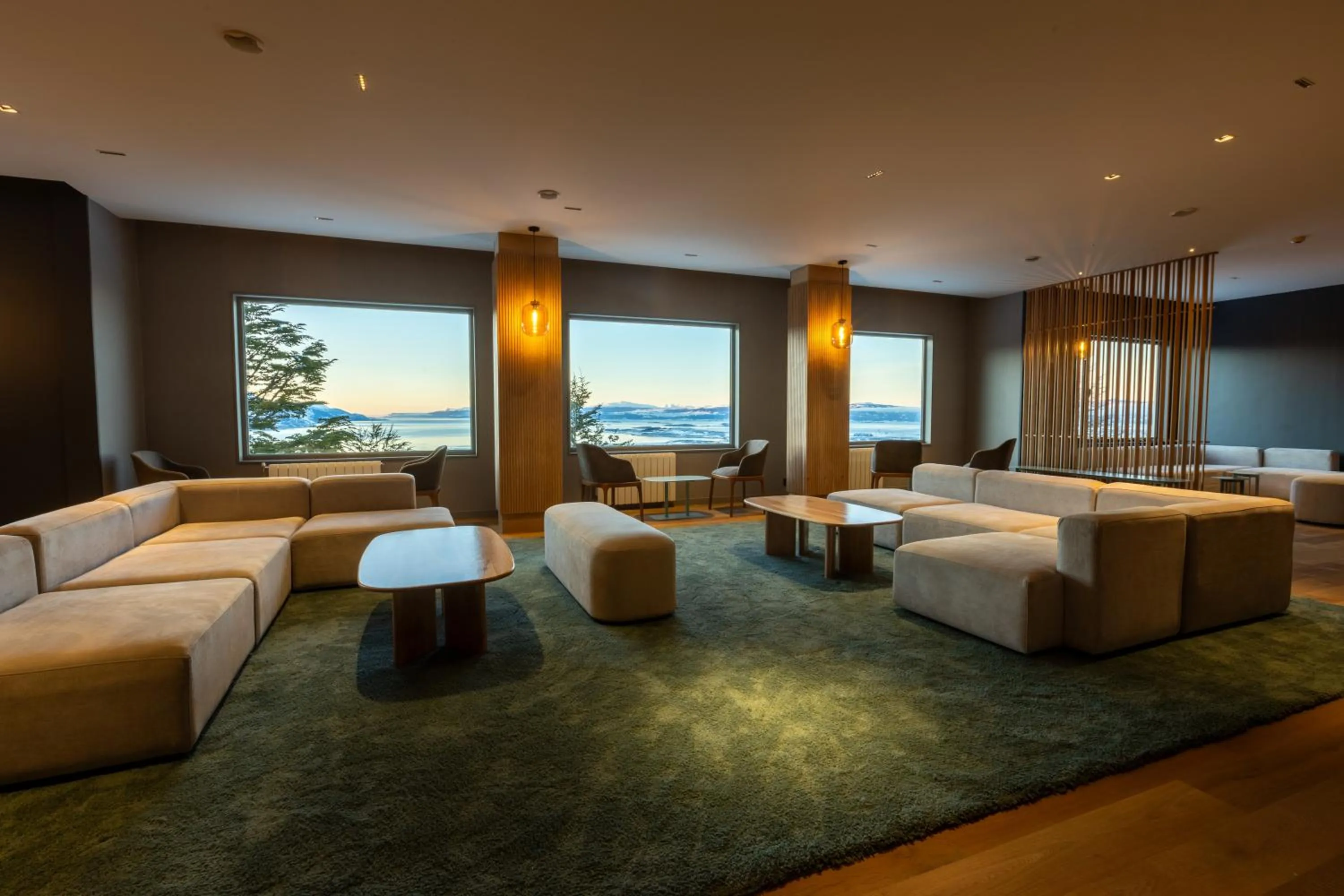 Seating area in Los Acebos Ushuaia Hotel