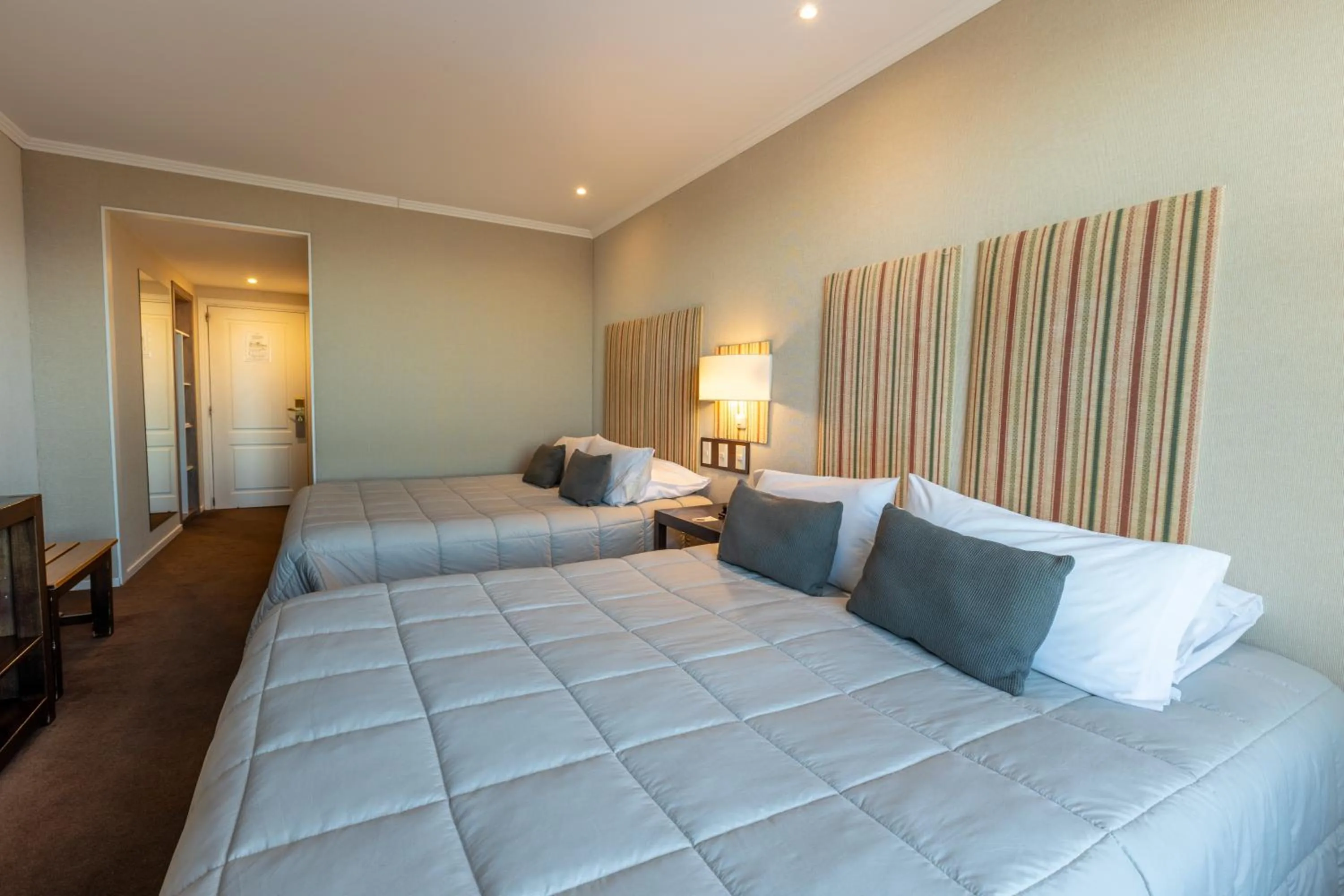 Bedroom, Bed in Los Acebos Ushuaia Hotel