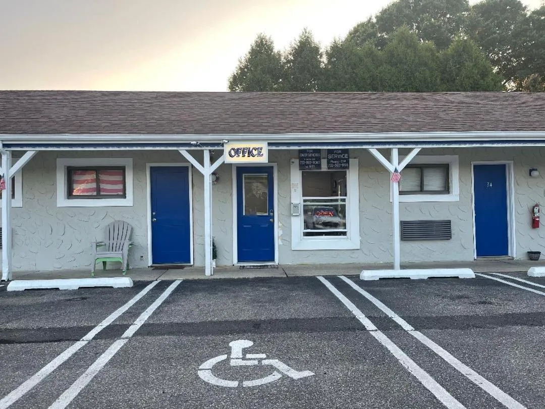 Property building in Point Pleasant Inn