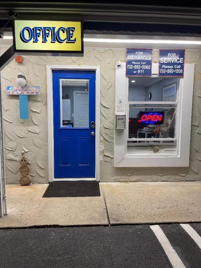 Property building in Point Pleasant Inn