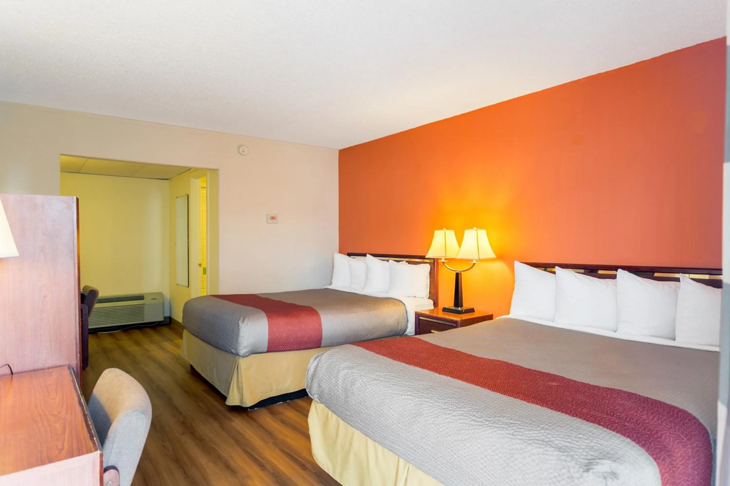 Bedroom, Bed in Motel 6-Butte, MT - Historic City Center