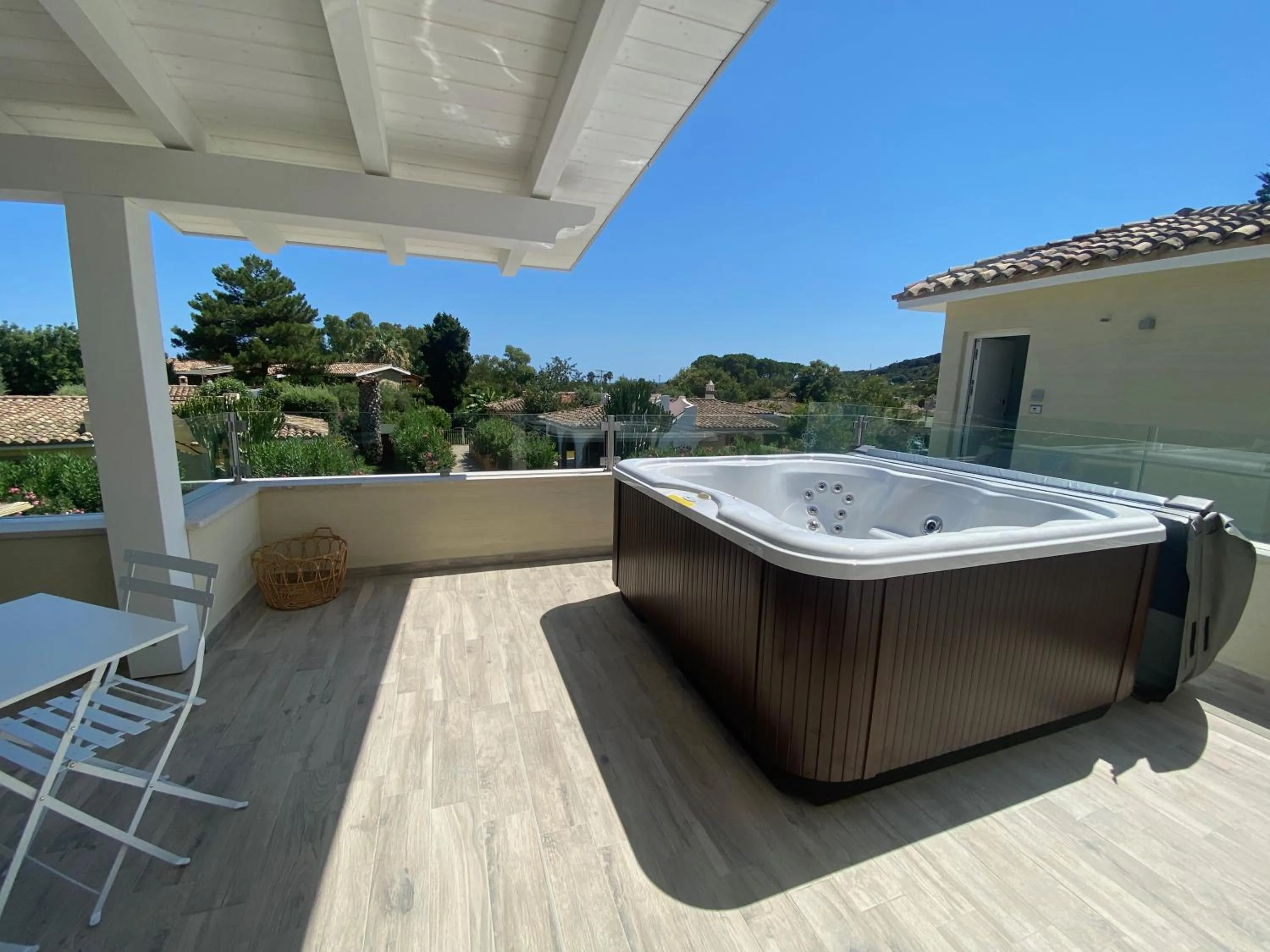 Hot Tub in Suimi's Hotel