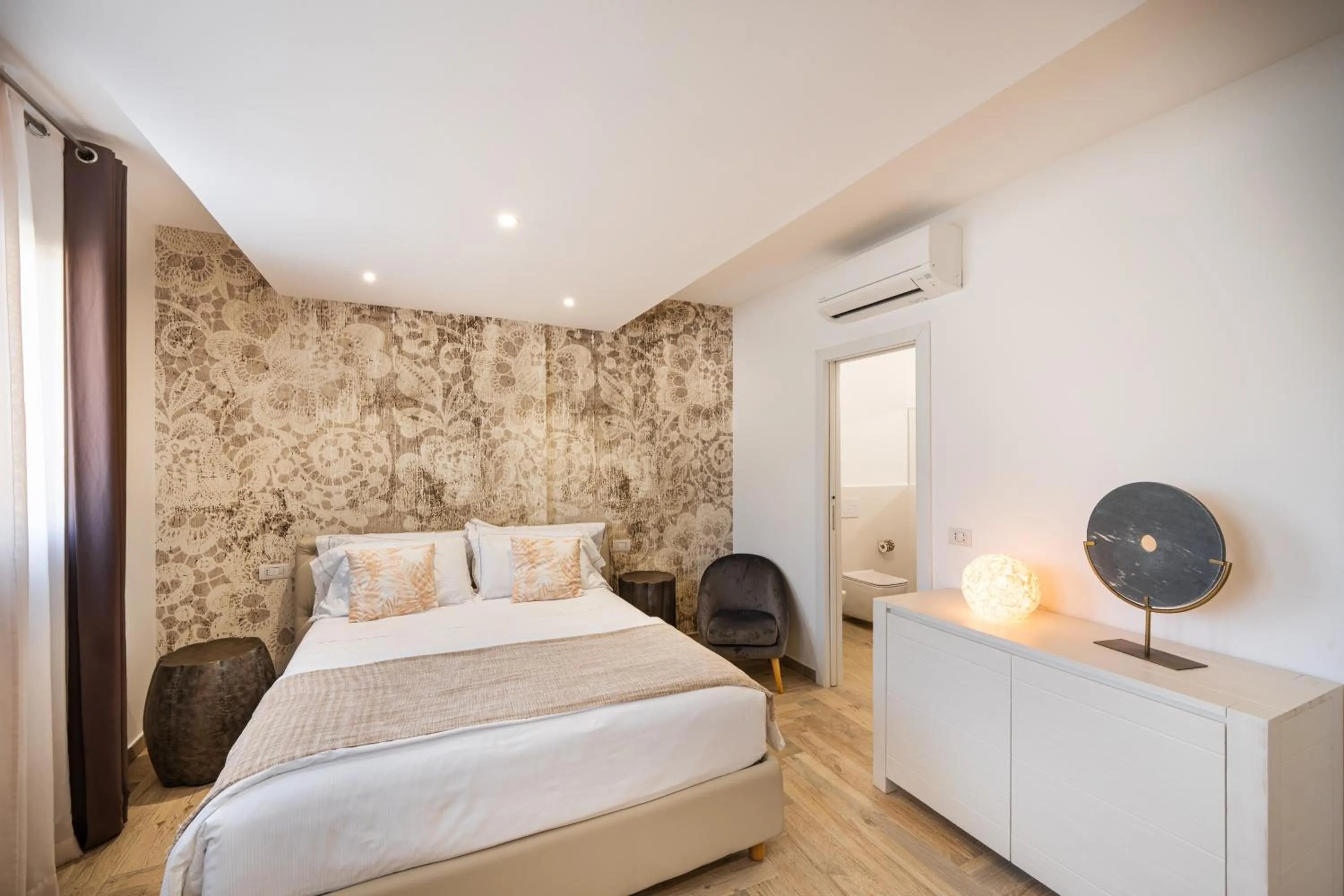 Bed in Suimi's Hotel