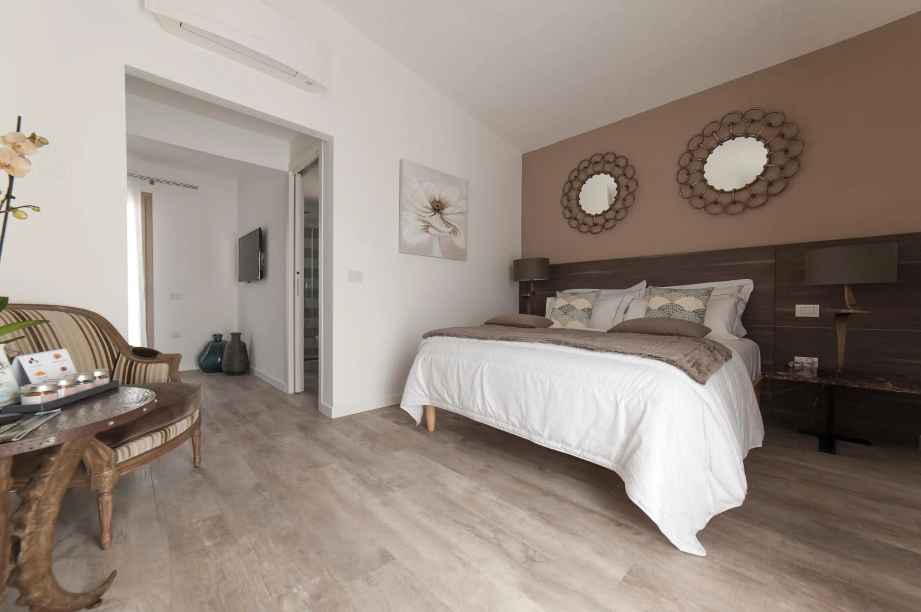 Bed in Suimi's Hotel