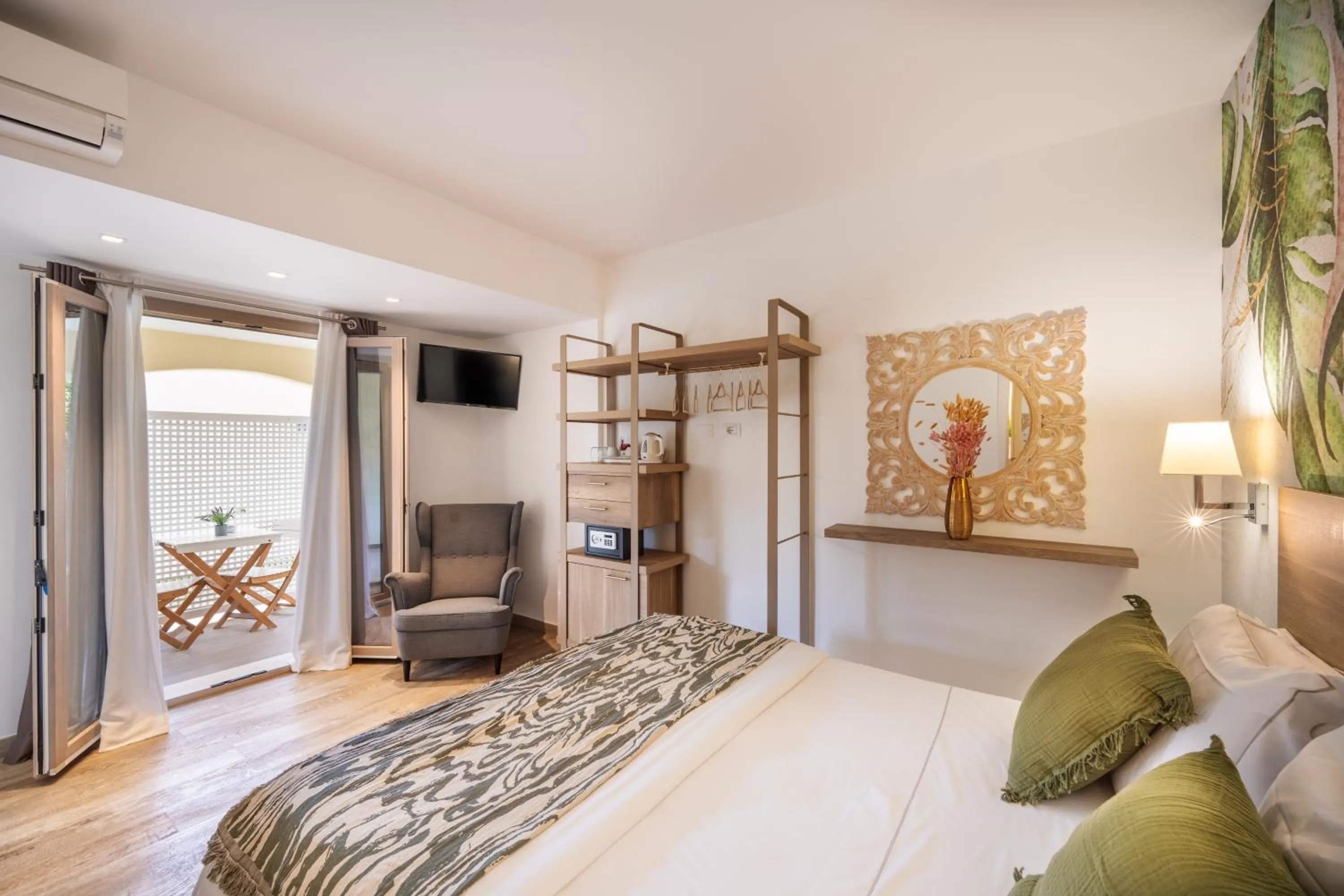 Bed in Suimi's Hotel