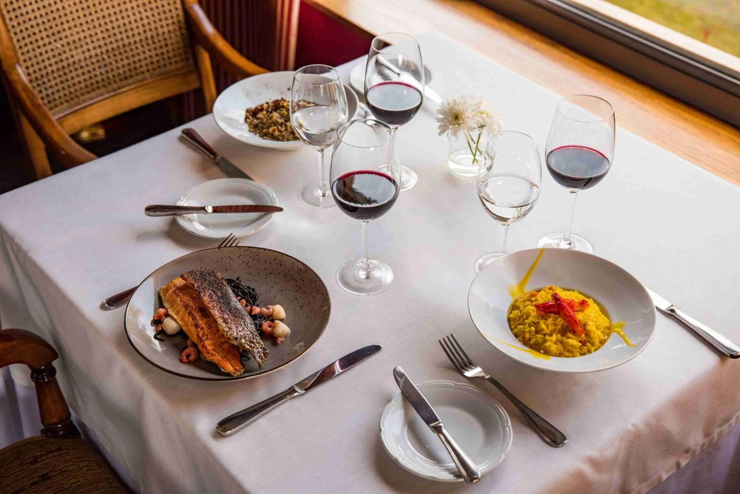 Restaurant/places to eat in Las Hayas Ushuaia Resort