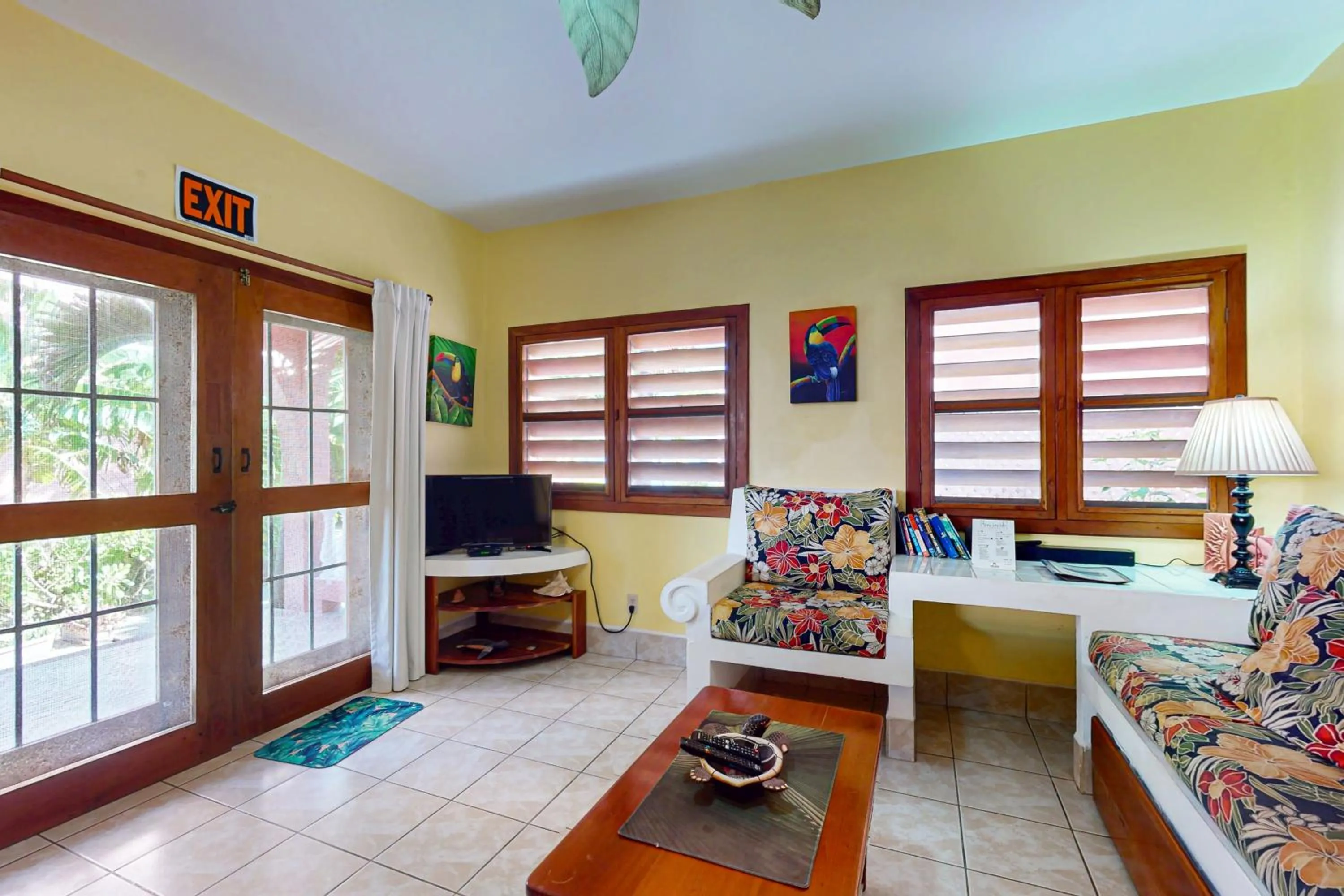 Hibiscus @ Caribe Island