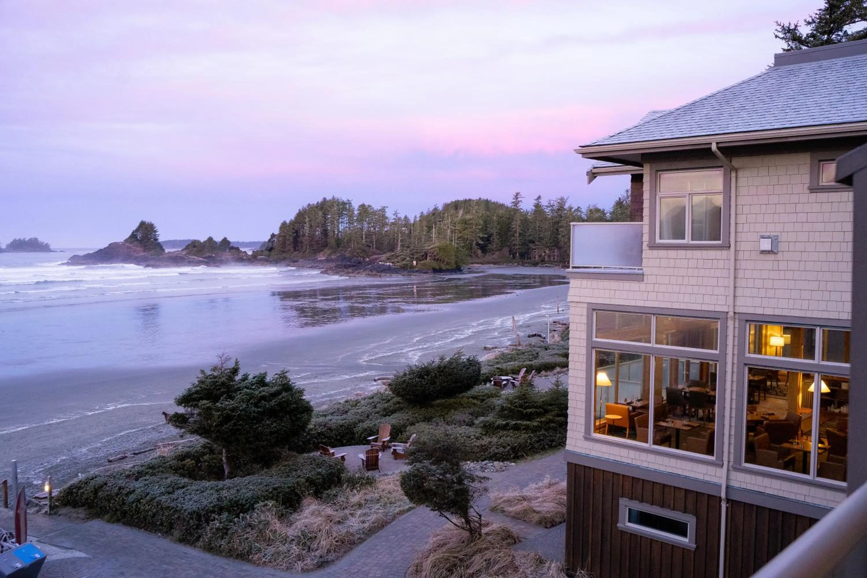 Property building in Long Beach Lodge Resort