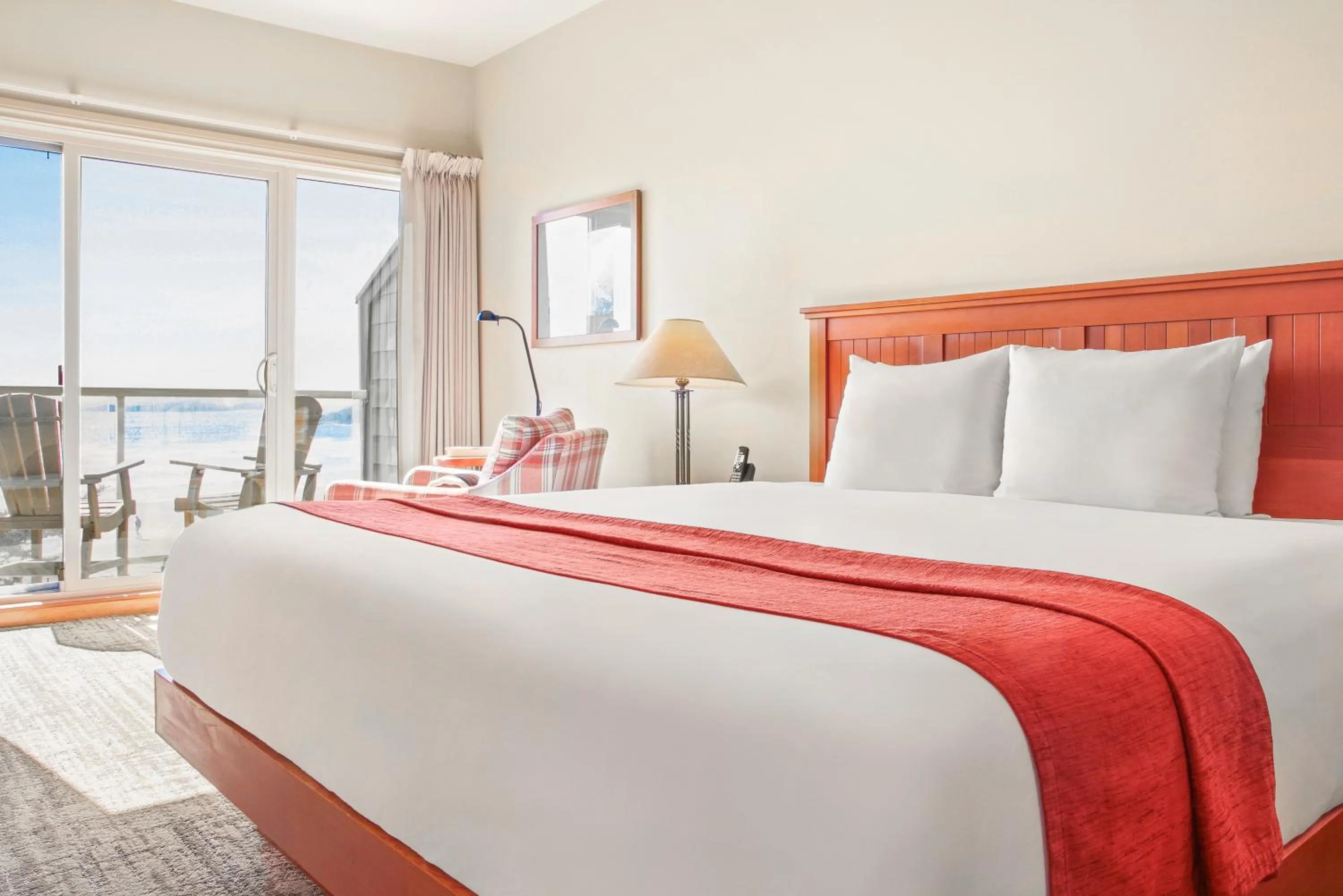 Bed in Long Beach Lodge Resort