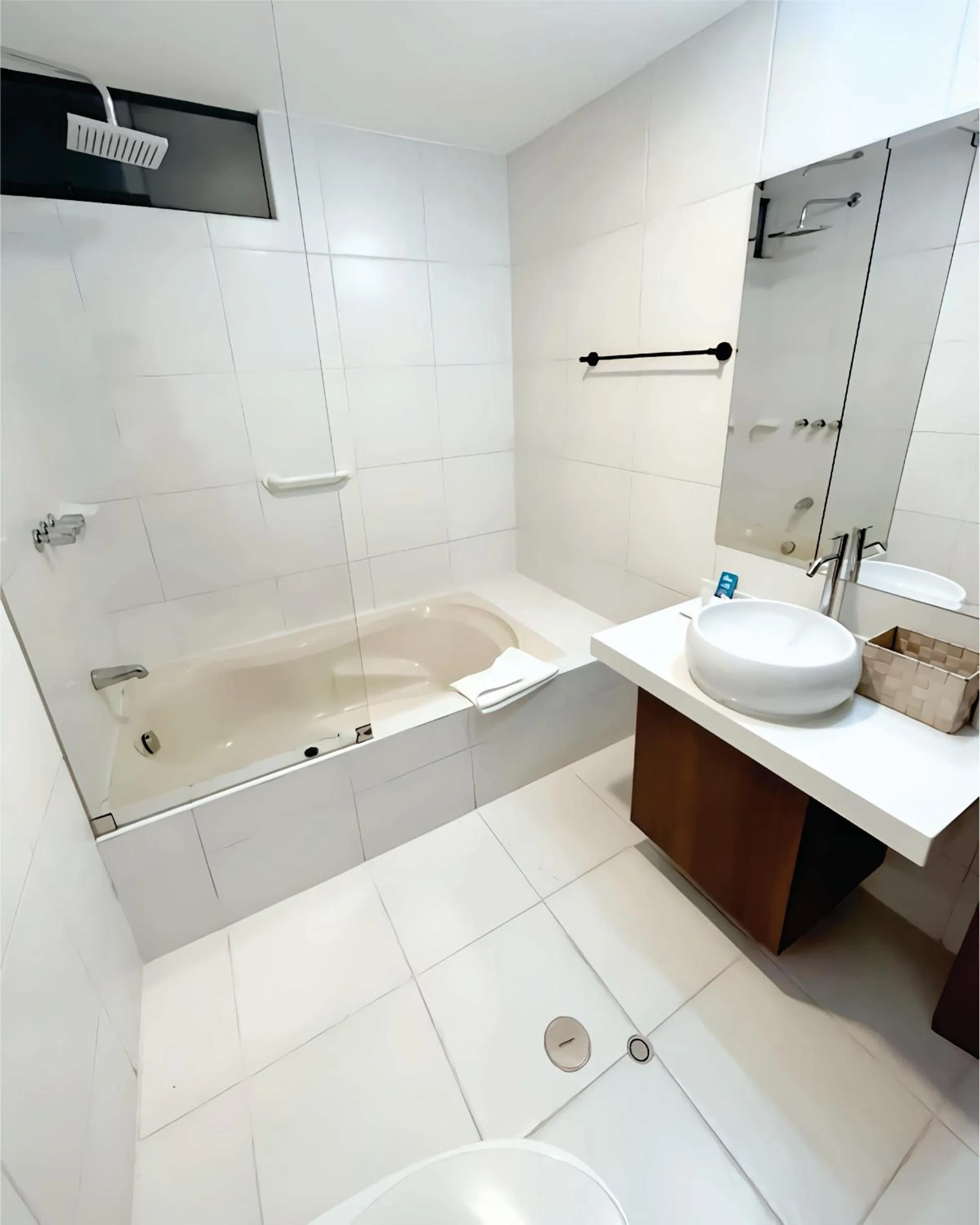 Shower in Hotel Fundador by Robles