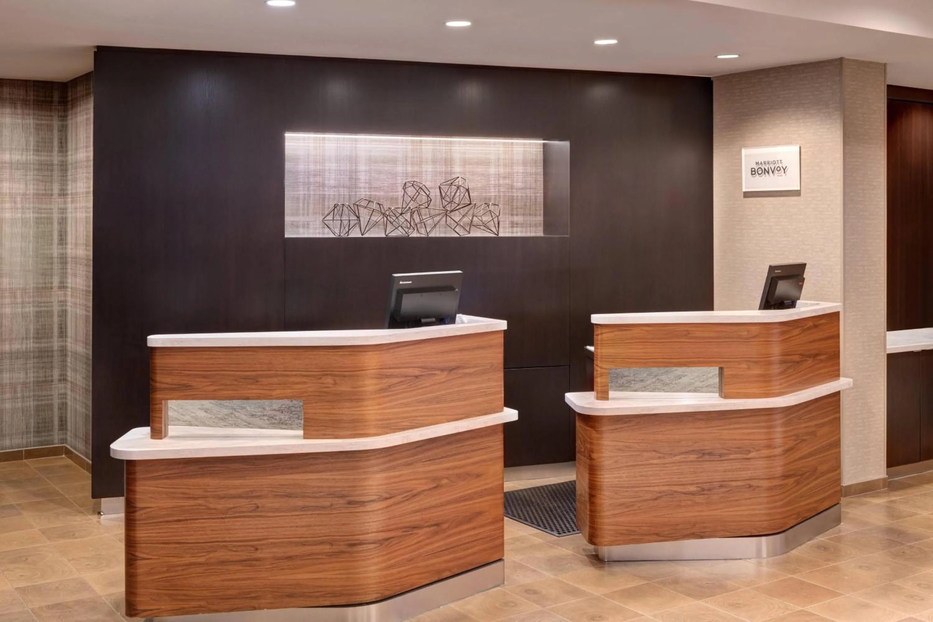 Lobby or reception in Courtyard by Marriott Pittsburgh Washington Meadow Lands