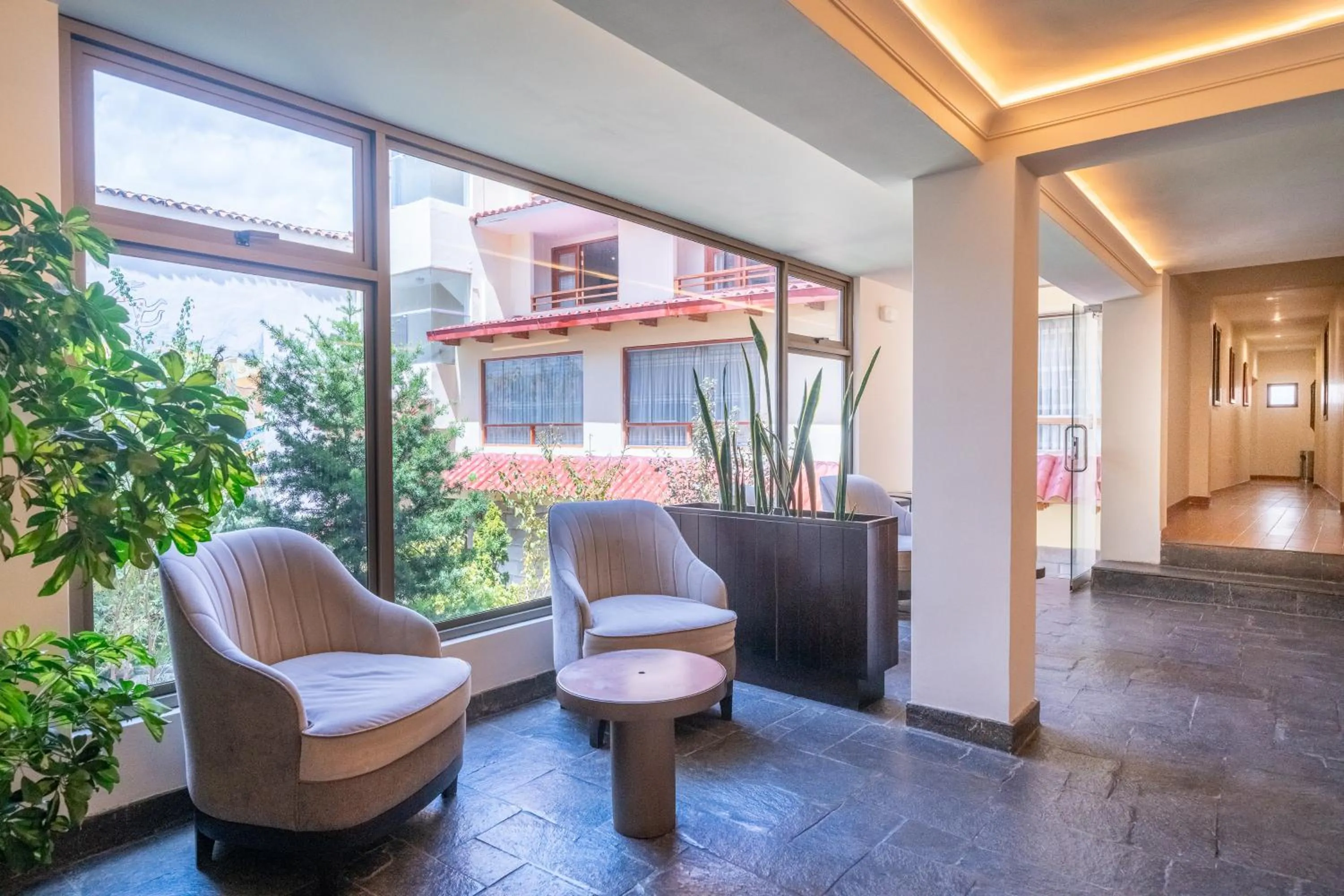 Living room in Taypikala Hotel Cusco