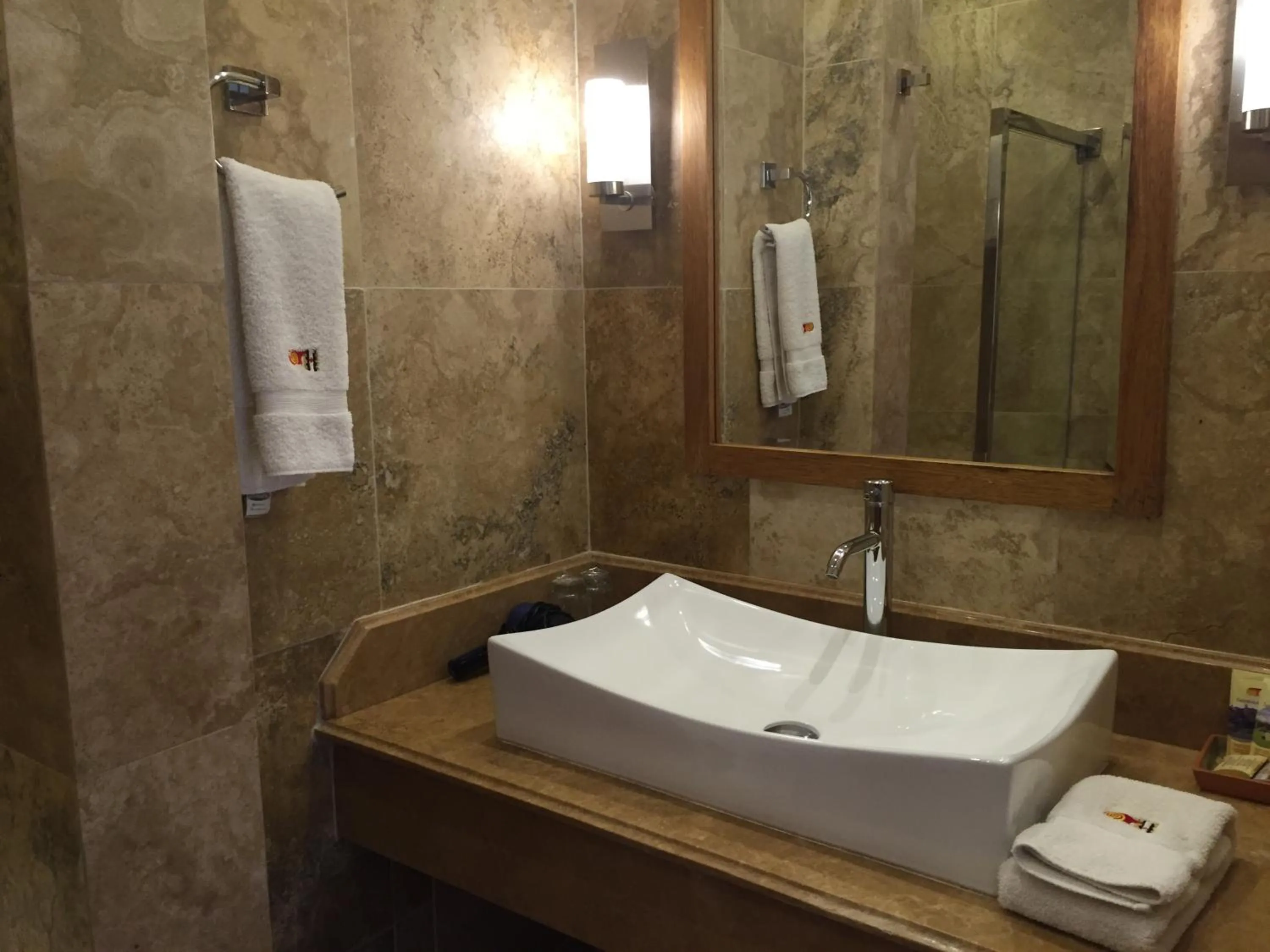 Bathroom in Taypikala Hotel Cusco