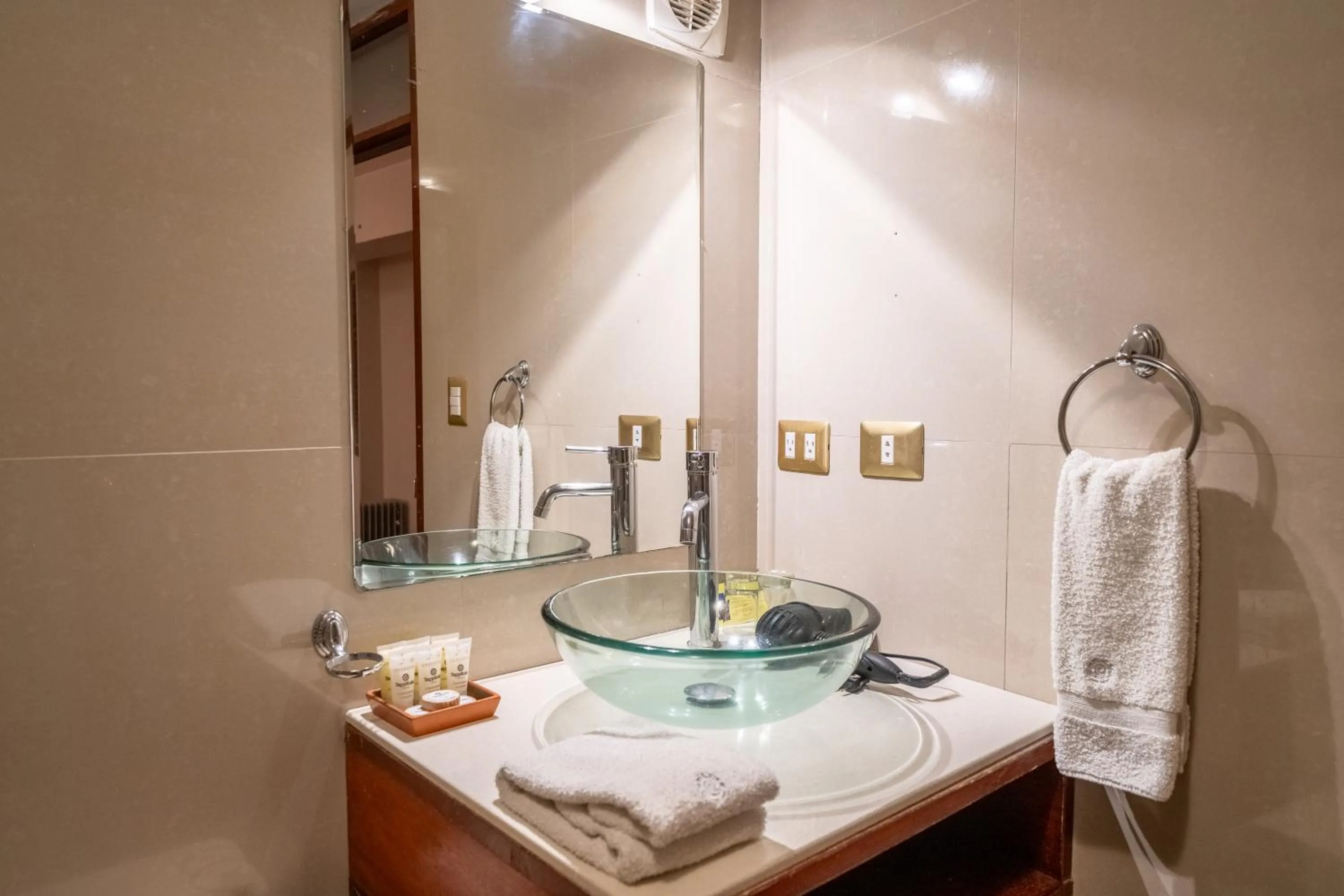 Bathroom in Taypikala Hotel Cusco