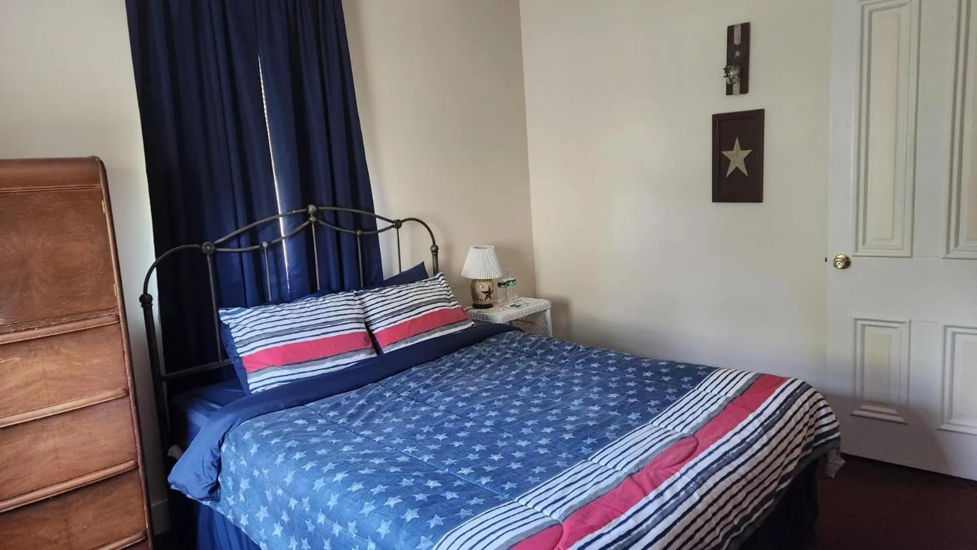 Bed in Greystone Manor Bed & Breakfast