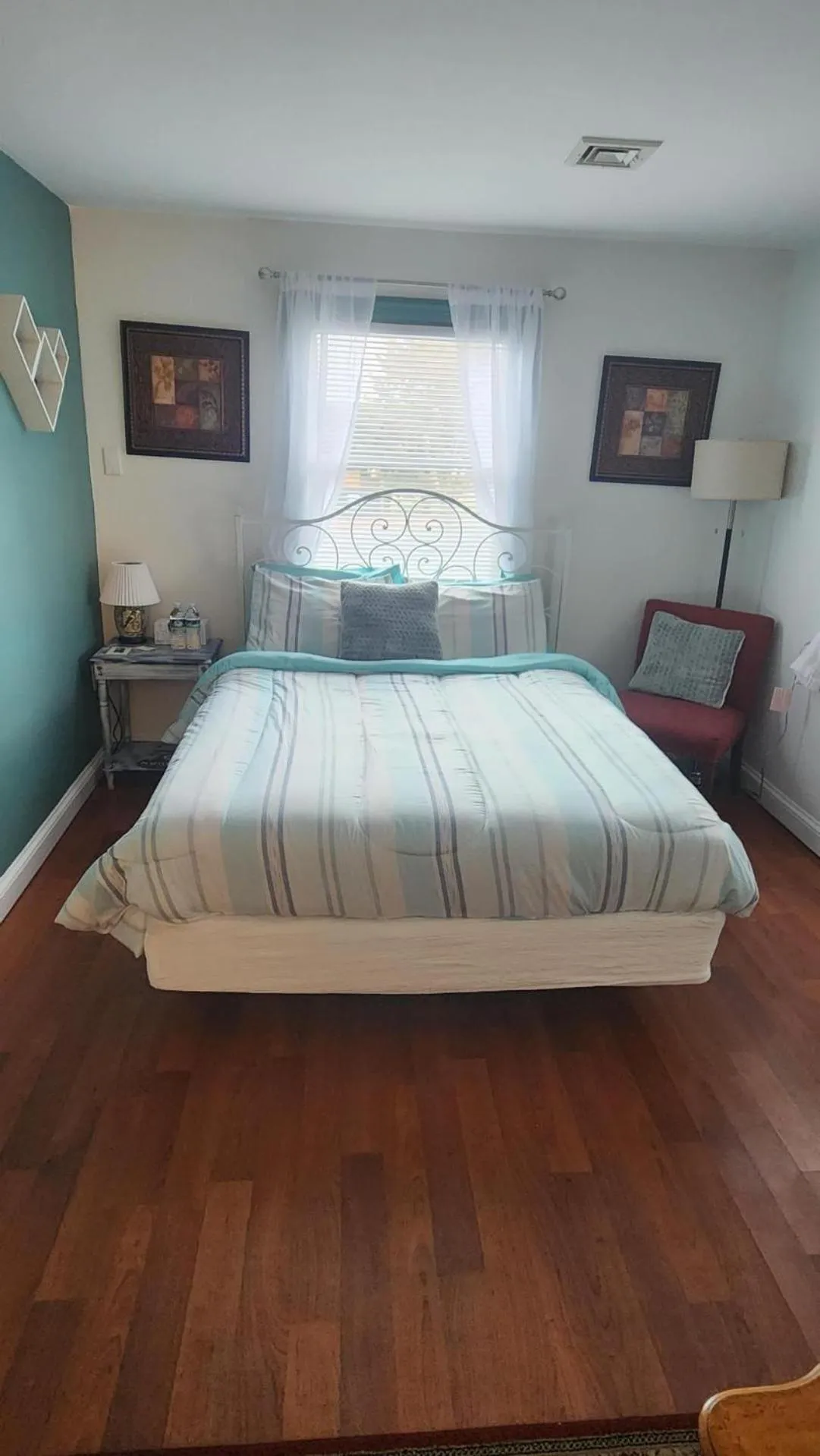 Photo of the whole room, Bed in Greystone Manor Bed & Breakfast